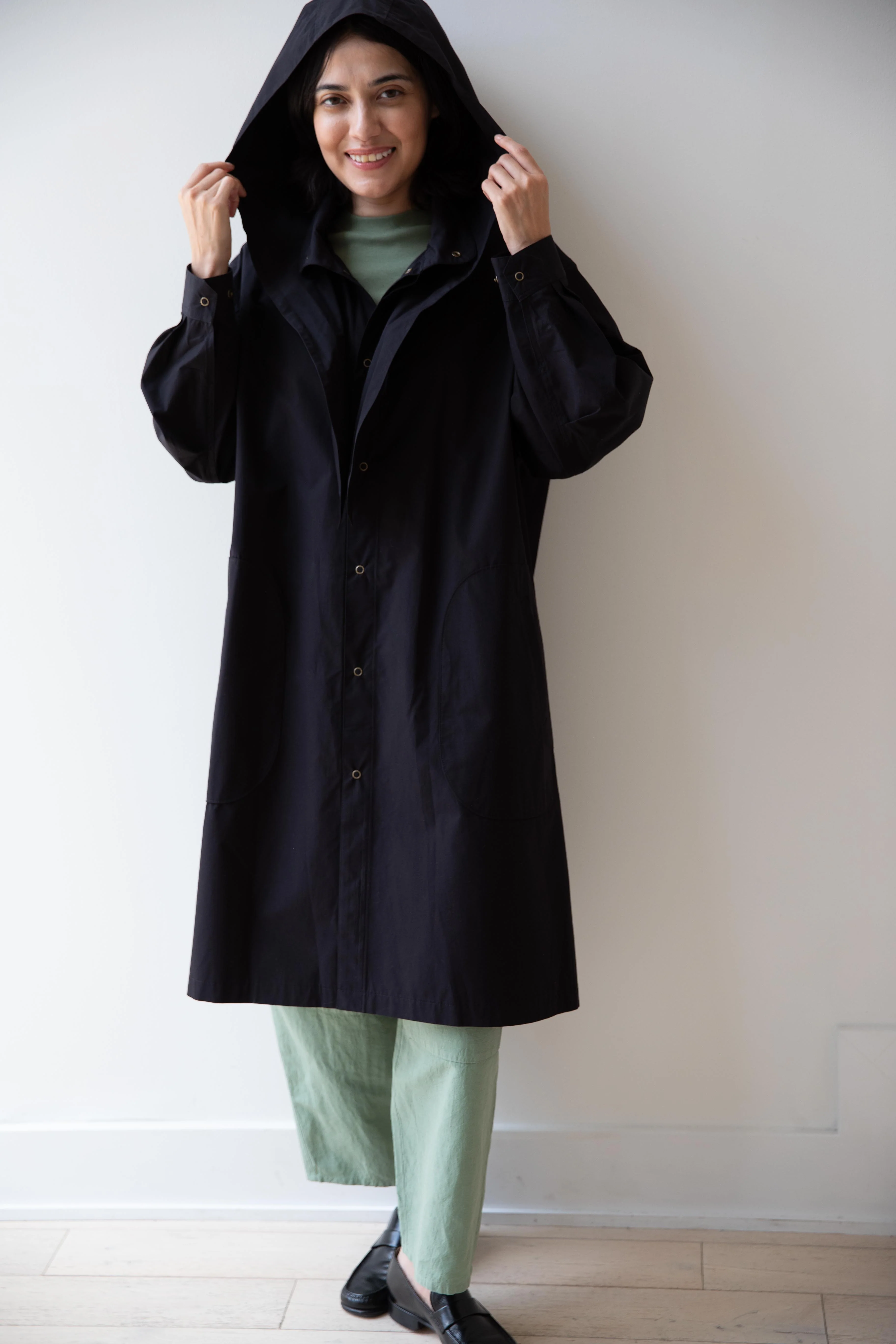 Aseedonclöud | Merchant Travelers Coat in Black - Image 30