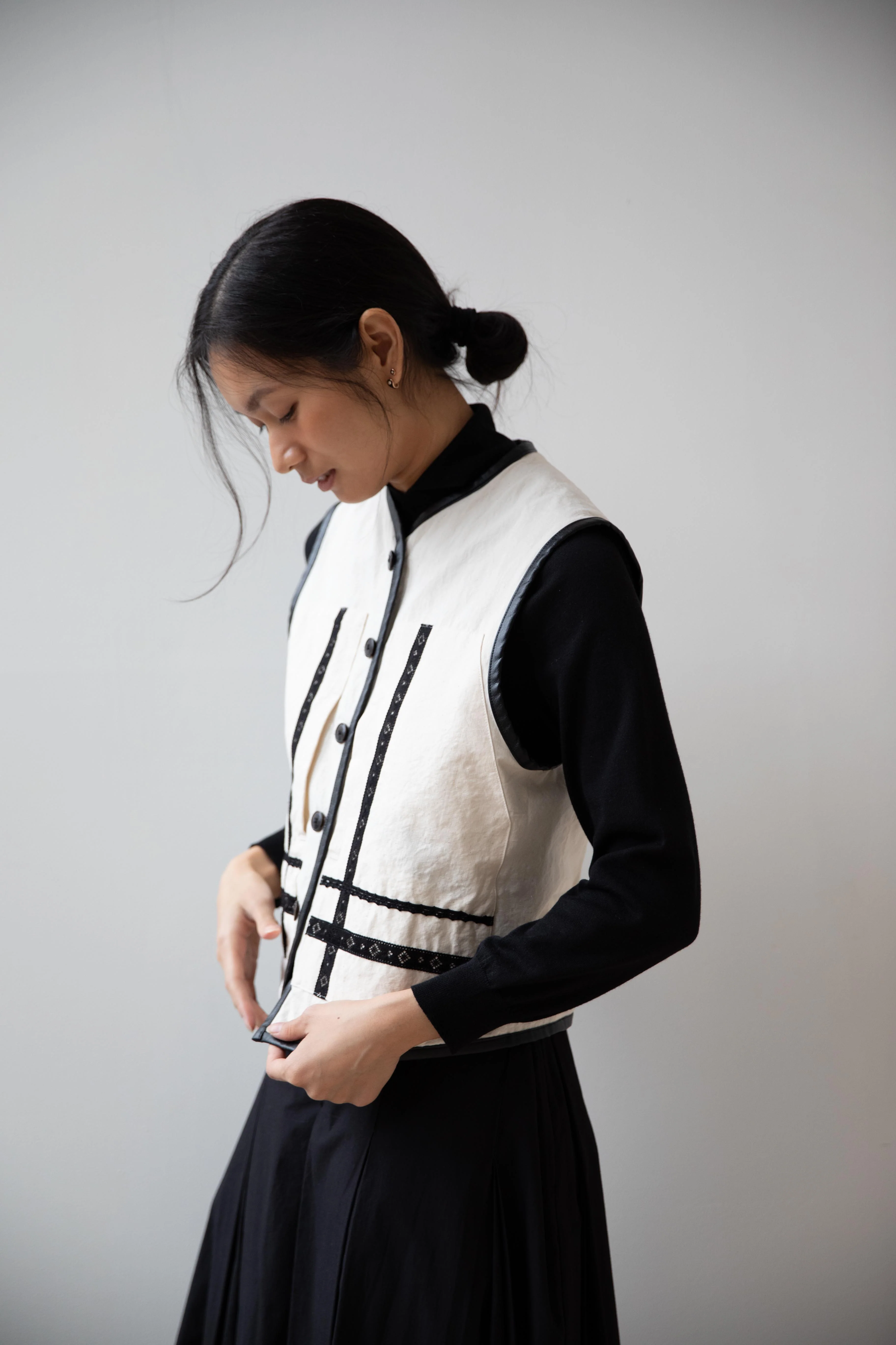 Aseedonclöud | Reversible Uniform Vest in Black Velvet & Cream Cotton - Image 36