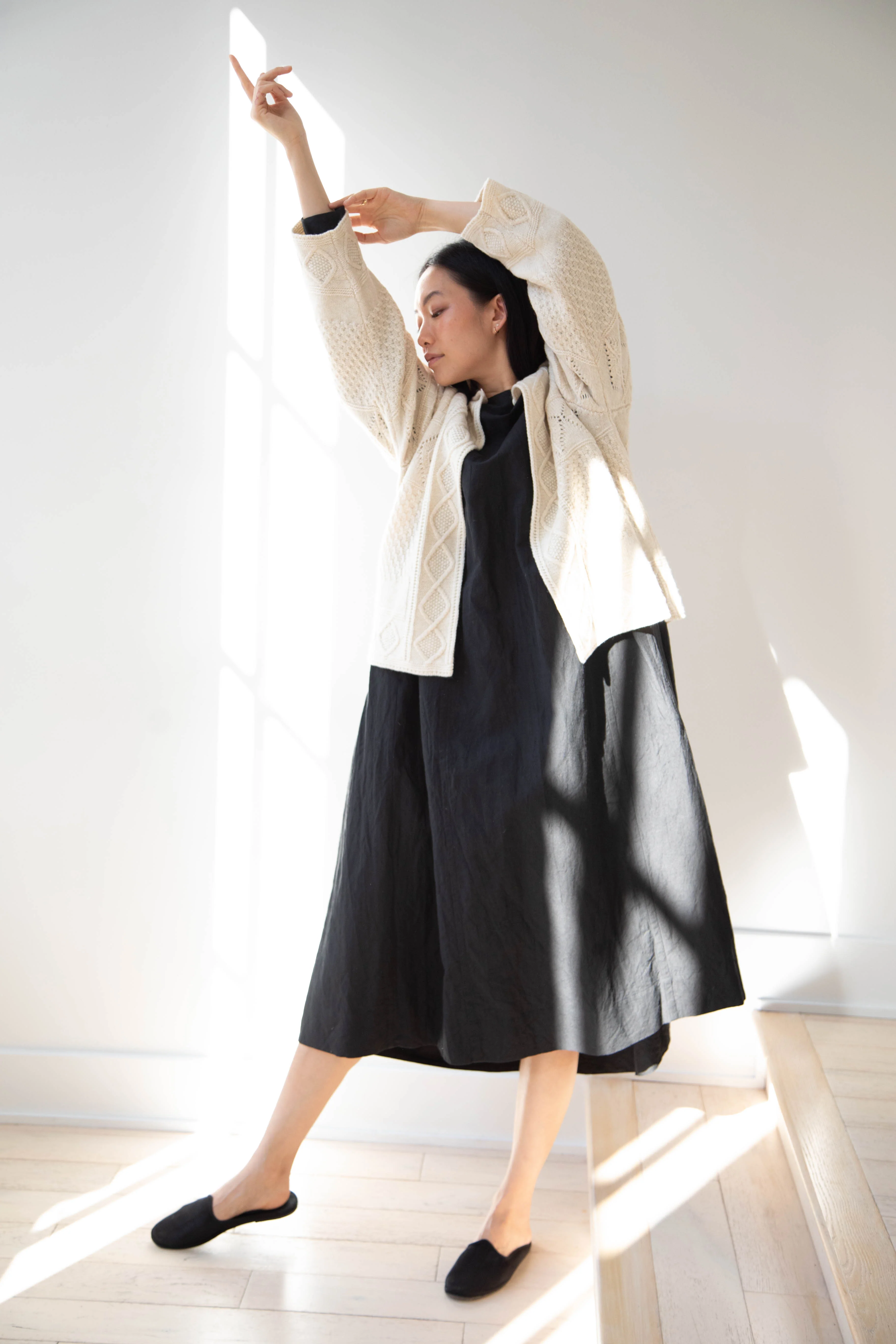 Aseedonclöud | Sankayo Cable Knit Sweater in Ivory - Image 18