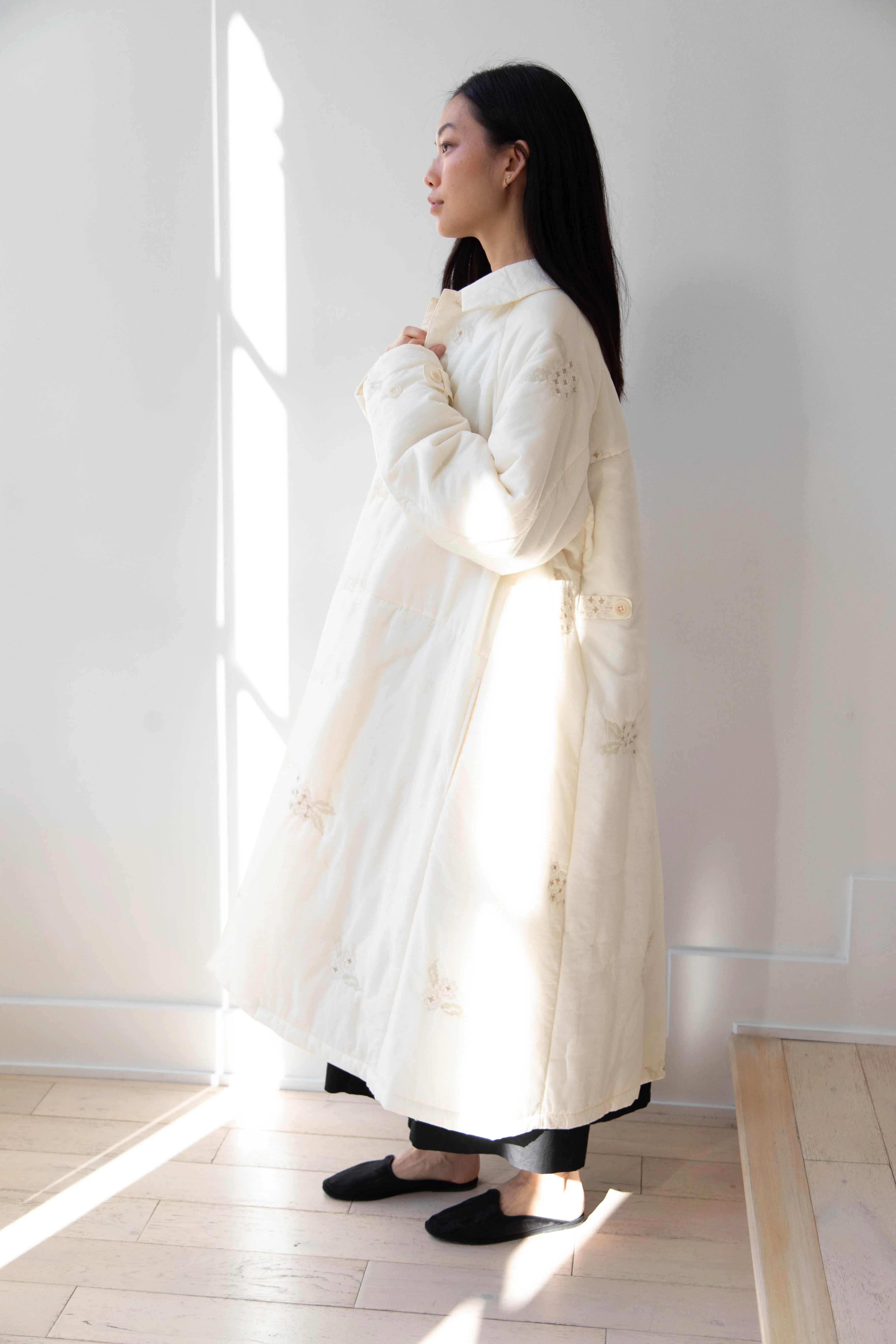 Aseedonclöud | Sankayo Embroidered Laboratory Coat in Ivory - Image 46