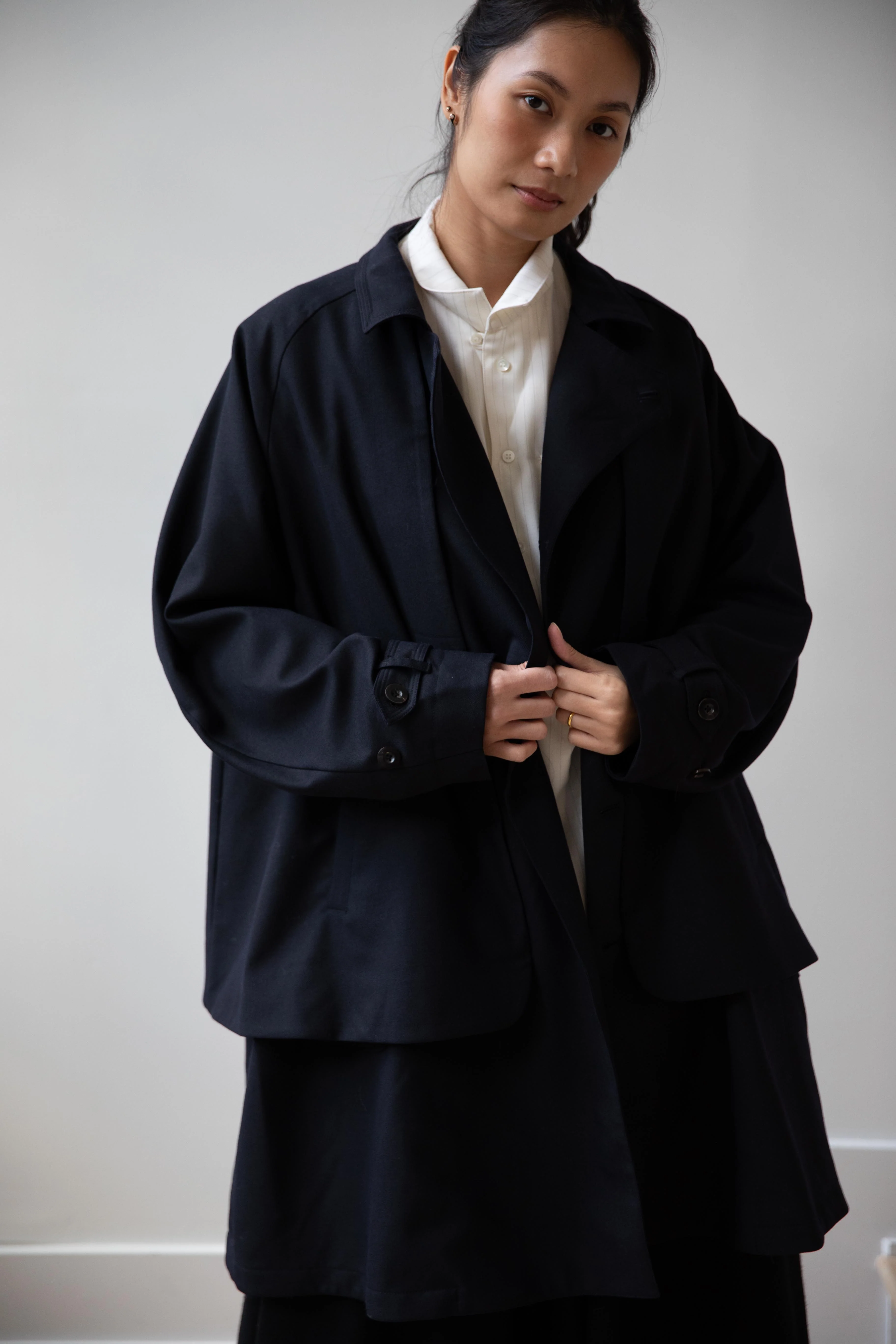 Aseedonclöud | Seiyakou Inverness Coat in Navy - Image 6