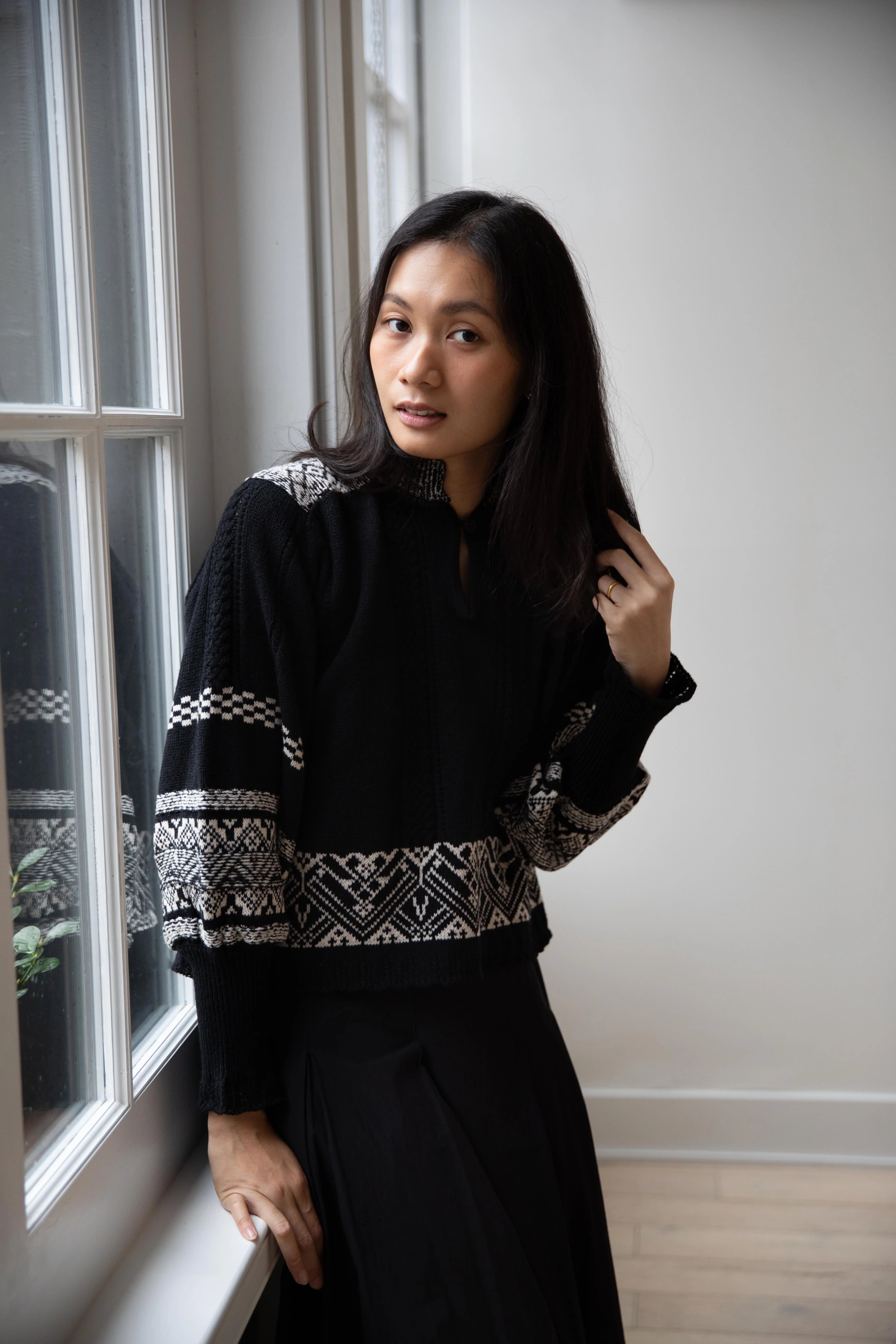 Aseedonclöud | Seiyakou Jacquard Sweater Blouse in Black - Image 26