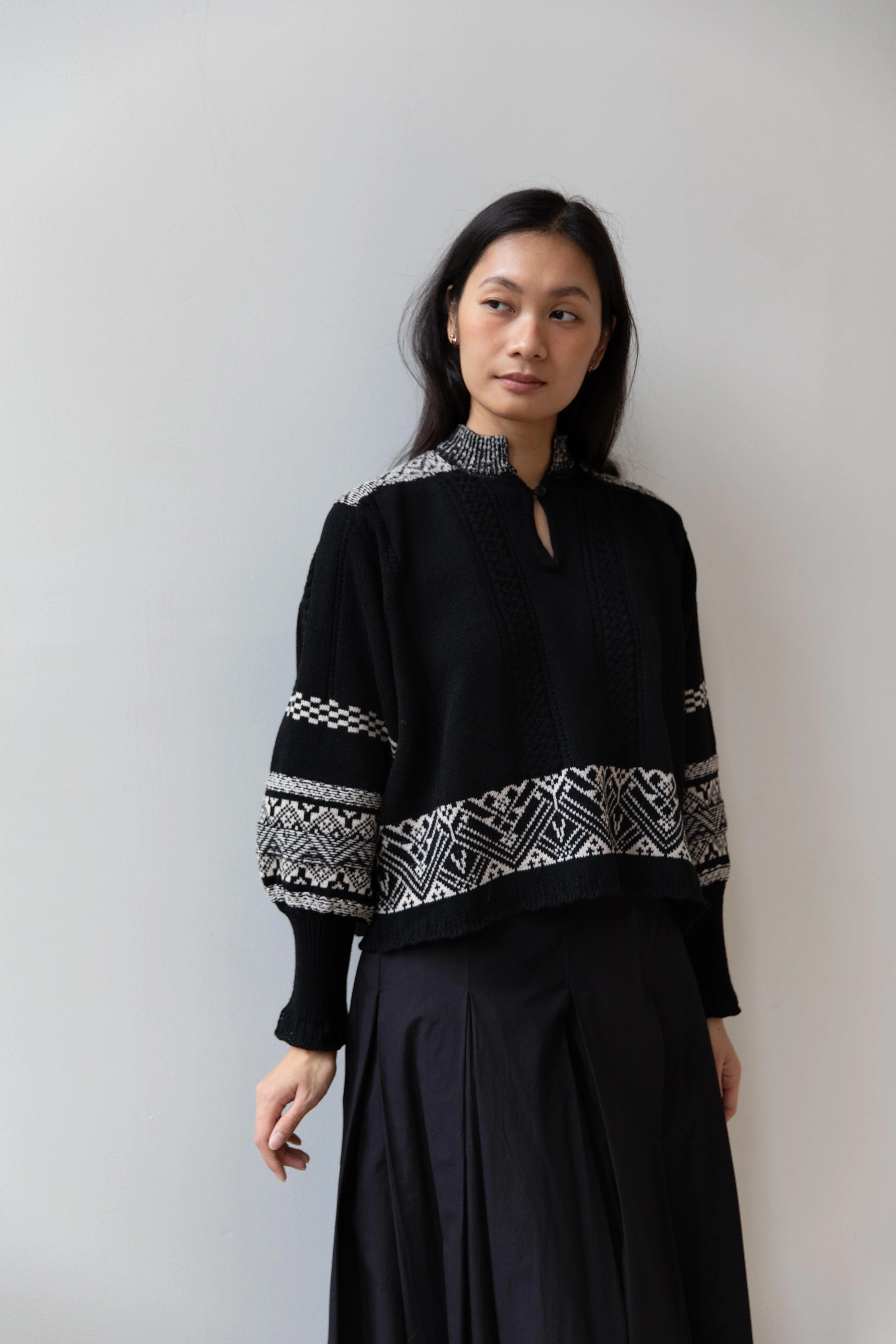 Aseedonclöud | Seiyakou Jacquard Sweater Blouse in Black - Image 33