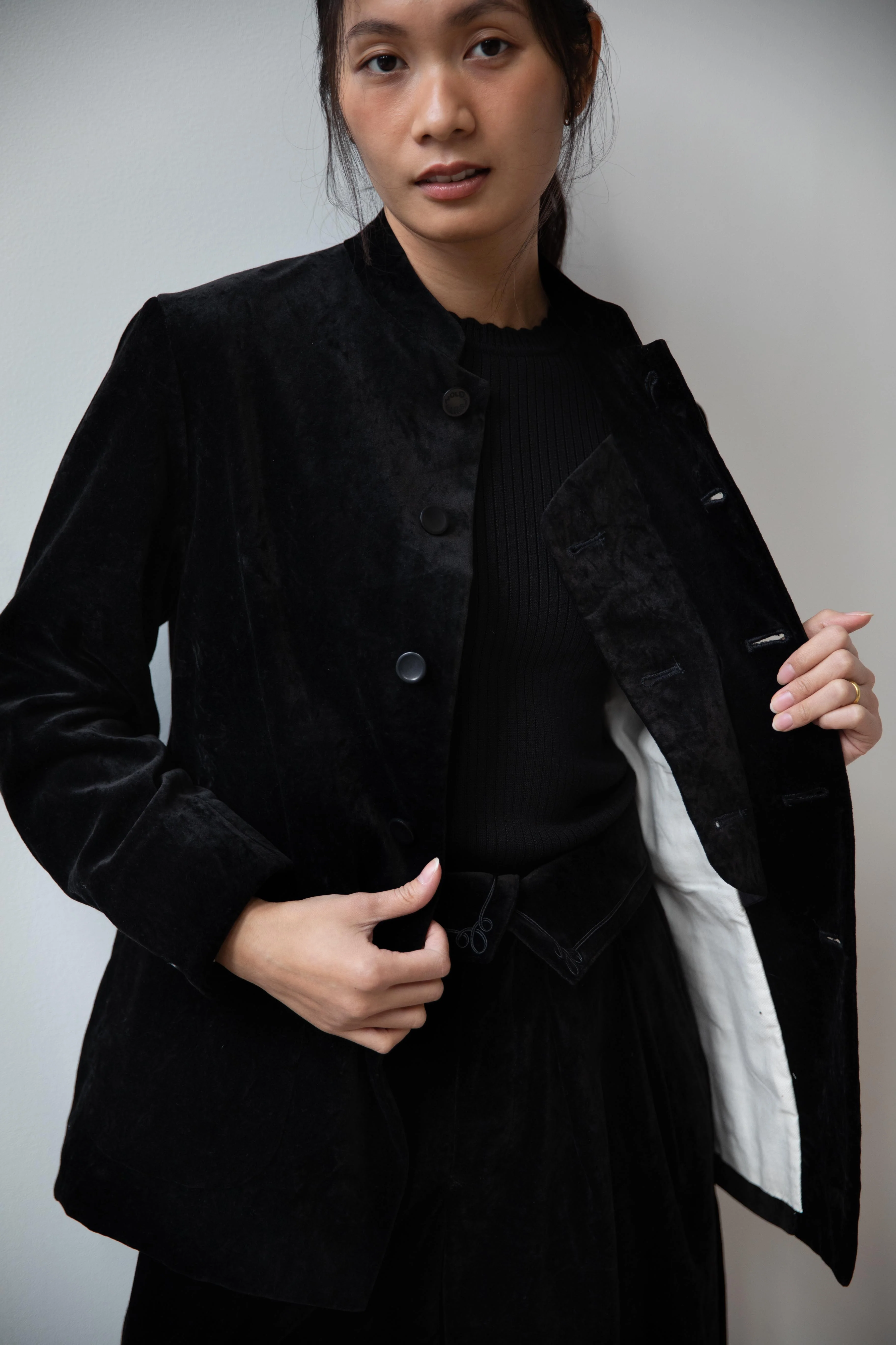 Aseedonclöud | Seiyakou Uniform Jacket in Black Velvet - Image 6