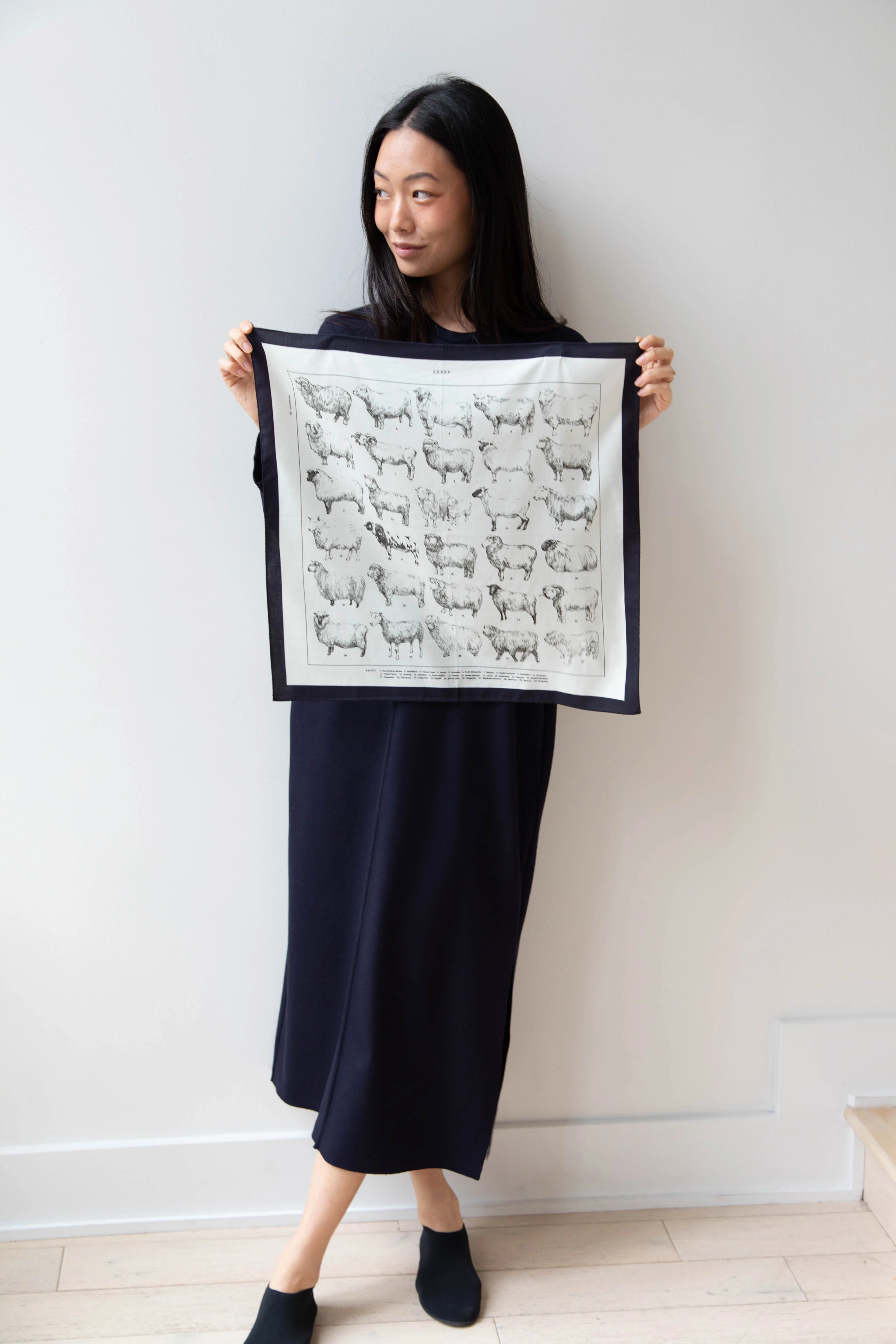 Aseedonclöud | Sheep Scarf in Cotton Silk - Image 11
