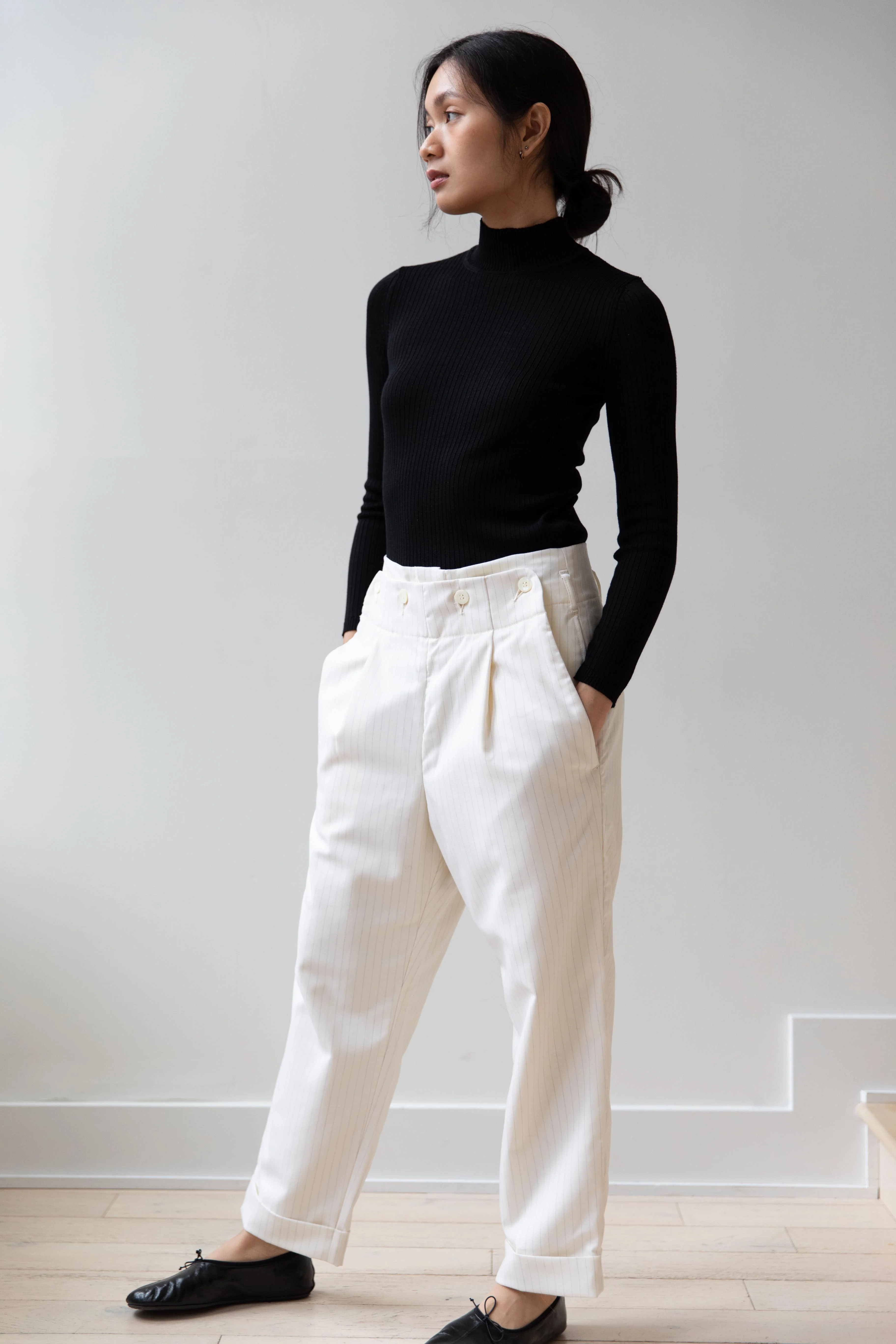 Aseedonclöud | Study Uniform Slacks in Off White - Image 9