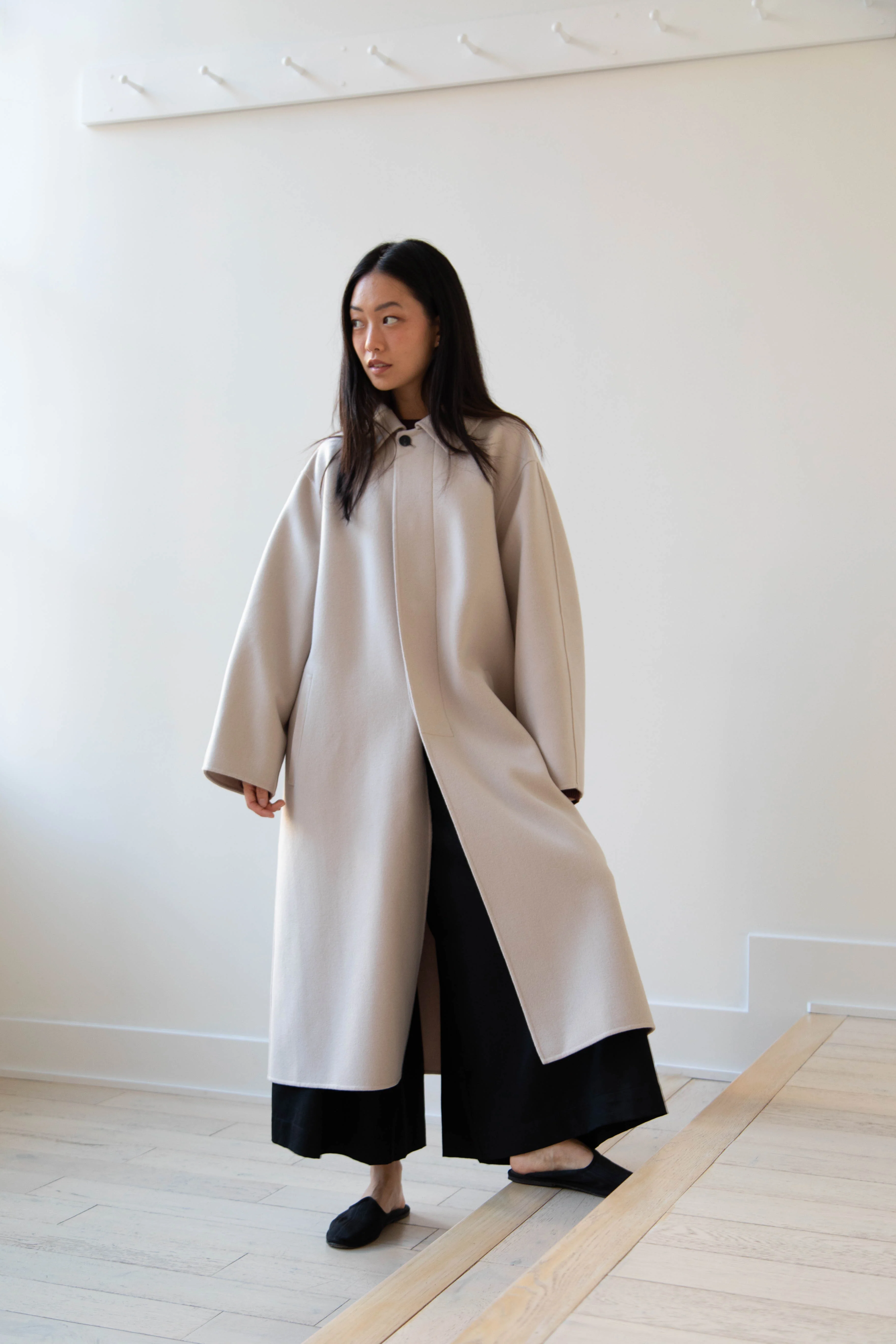 Aton | Balmacaan Coat in Beige Grey - Image 61
