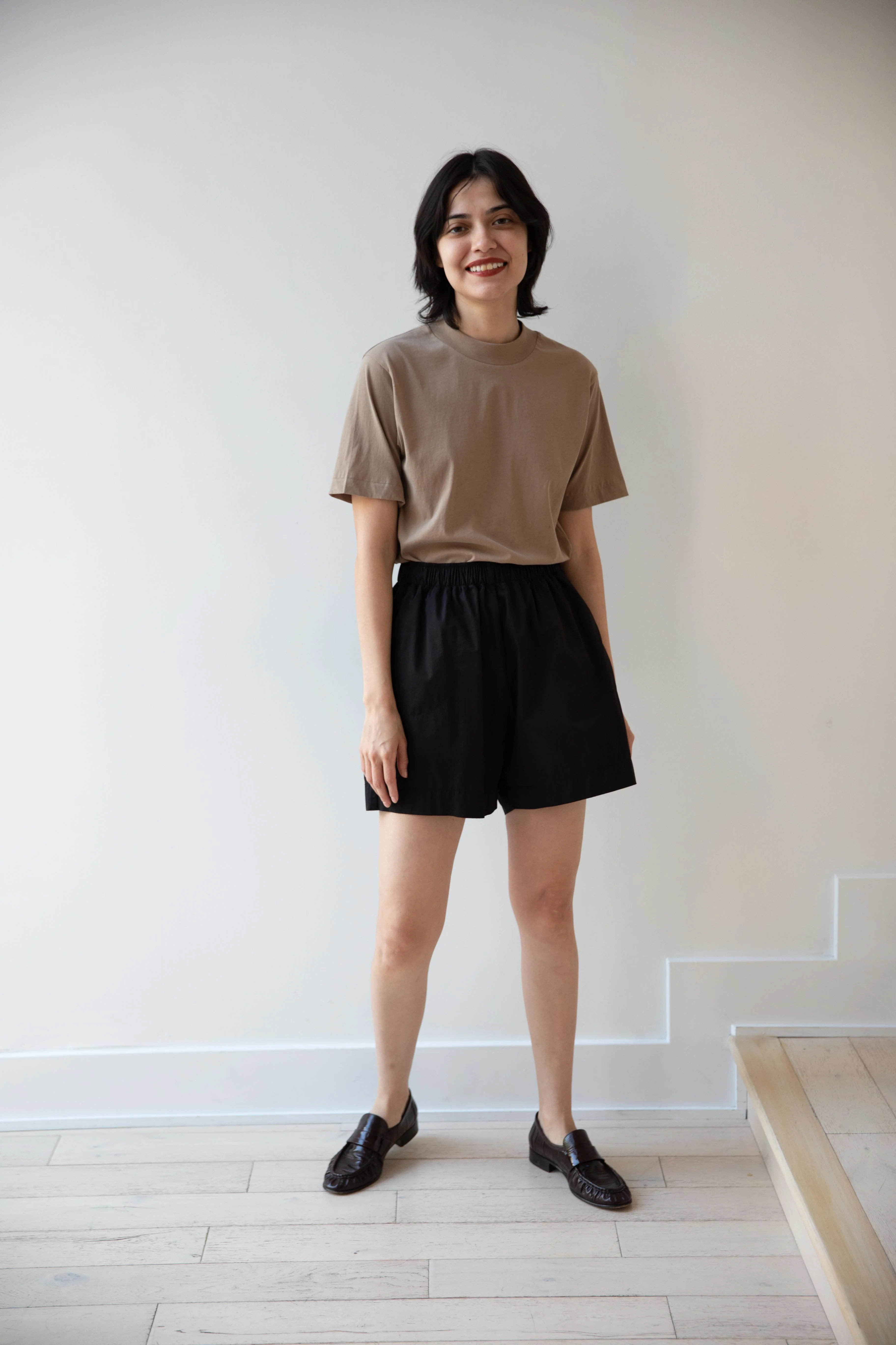 Aton | Fresca Nubuck T-Shirt in Beige - Image 27