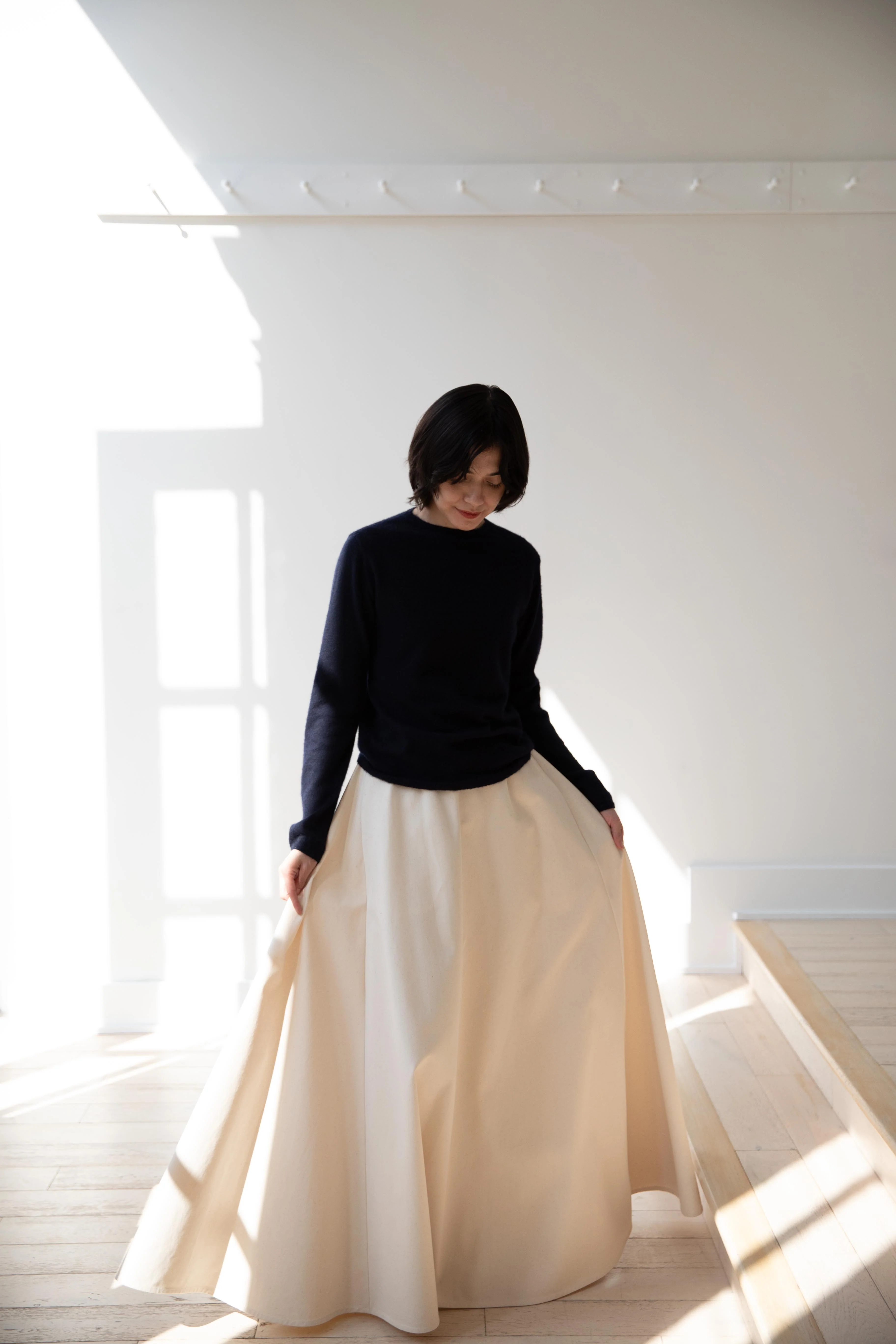 Auralee | Brushed Cashmere Cotton Knit Boat Neck Pullover in Navy Blue - Image 27