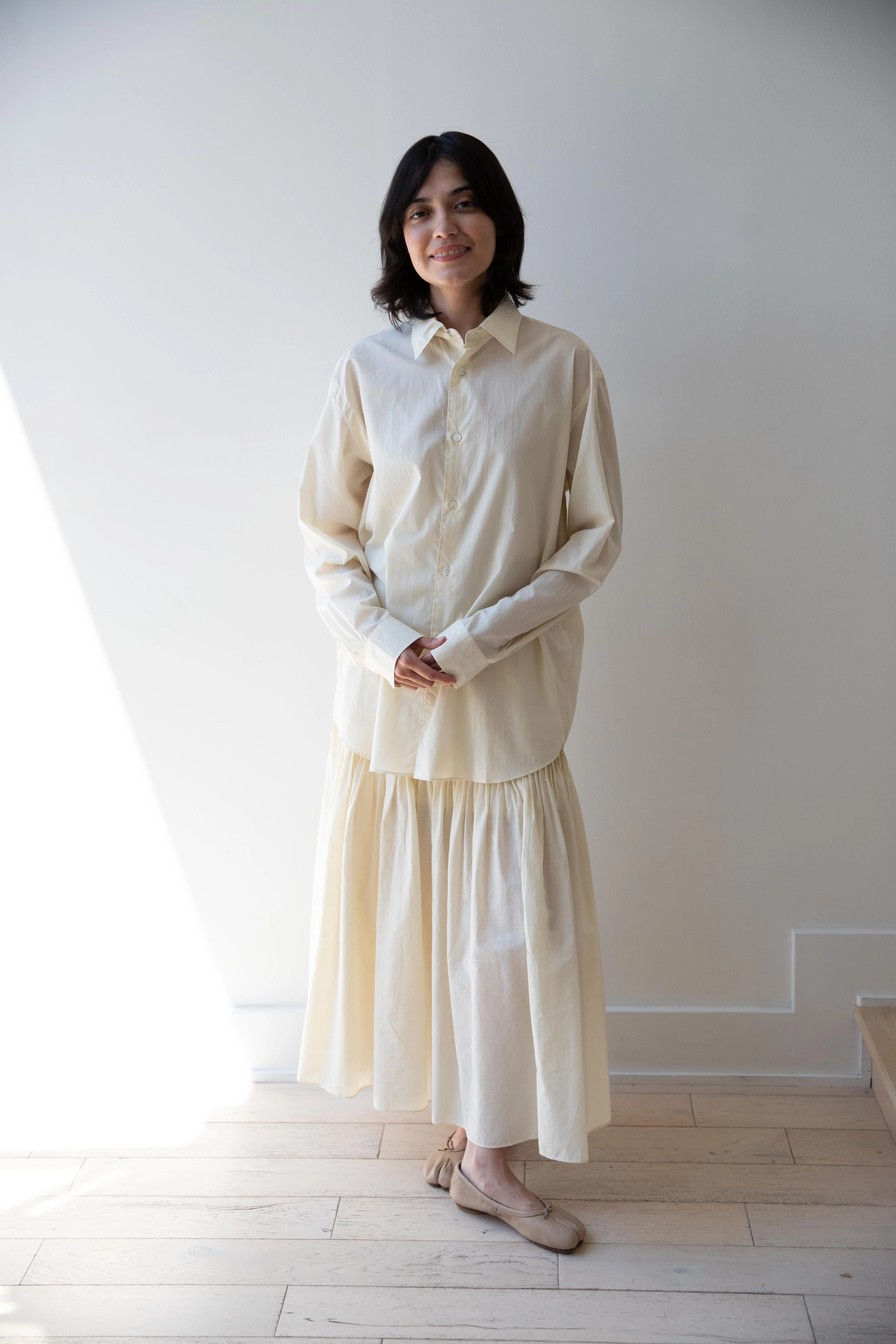 Auralee | Cotton Lawn Shirt in Ivory White - Image 5
