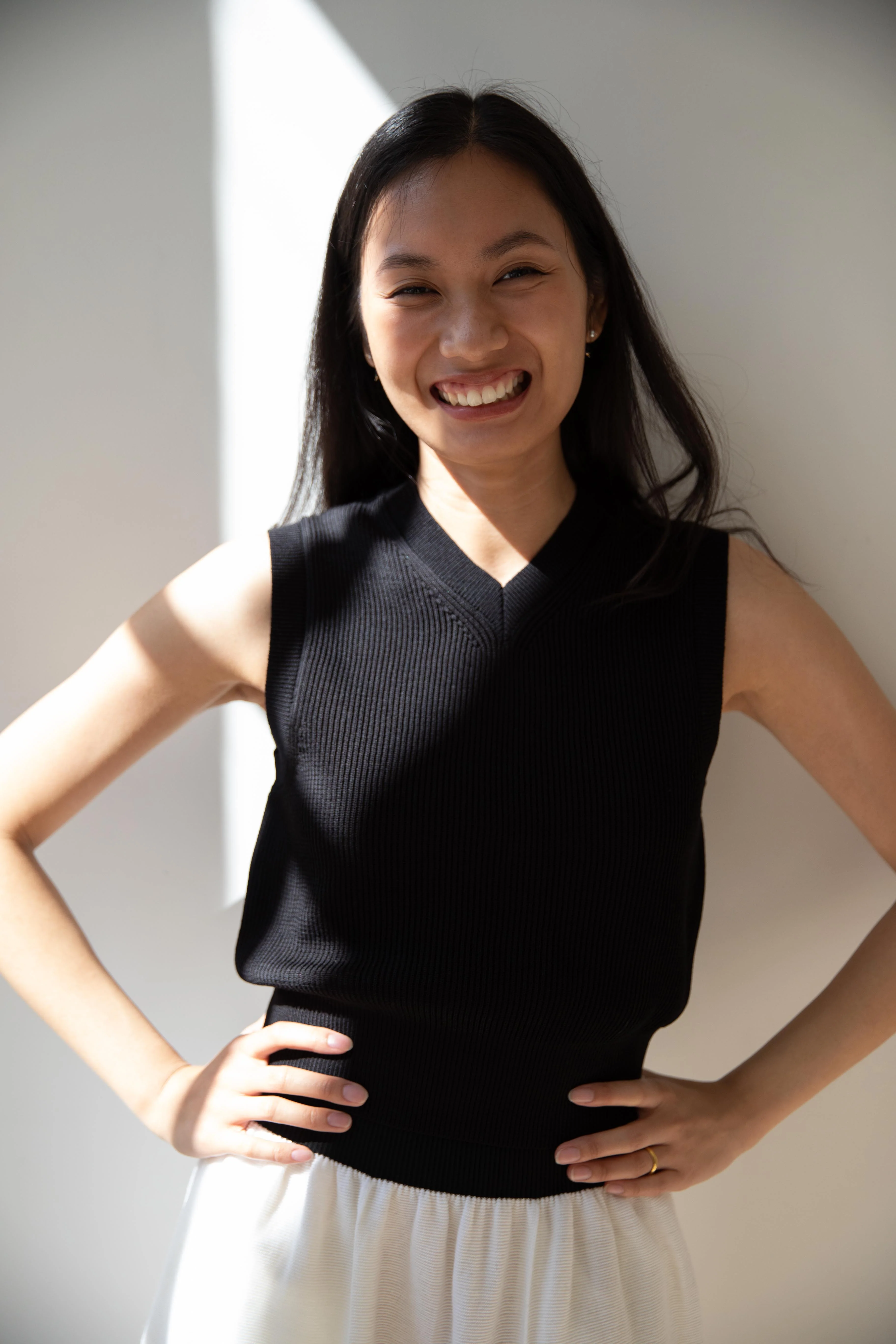 Auralee | Flat Yarn Rib Knit Vest in Black - Image 11