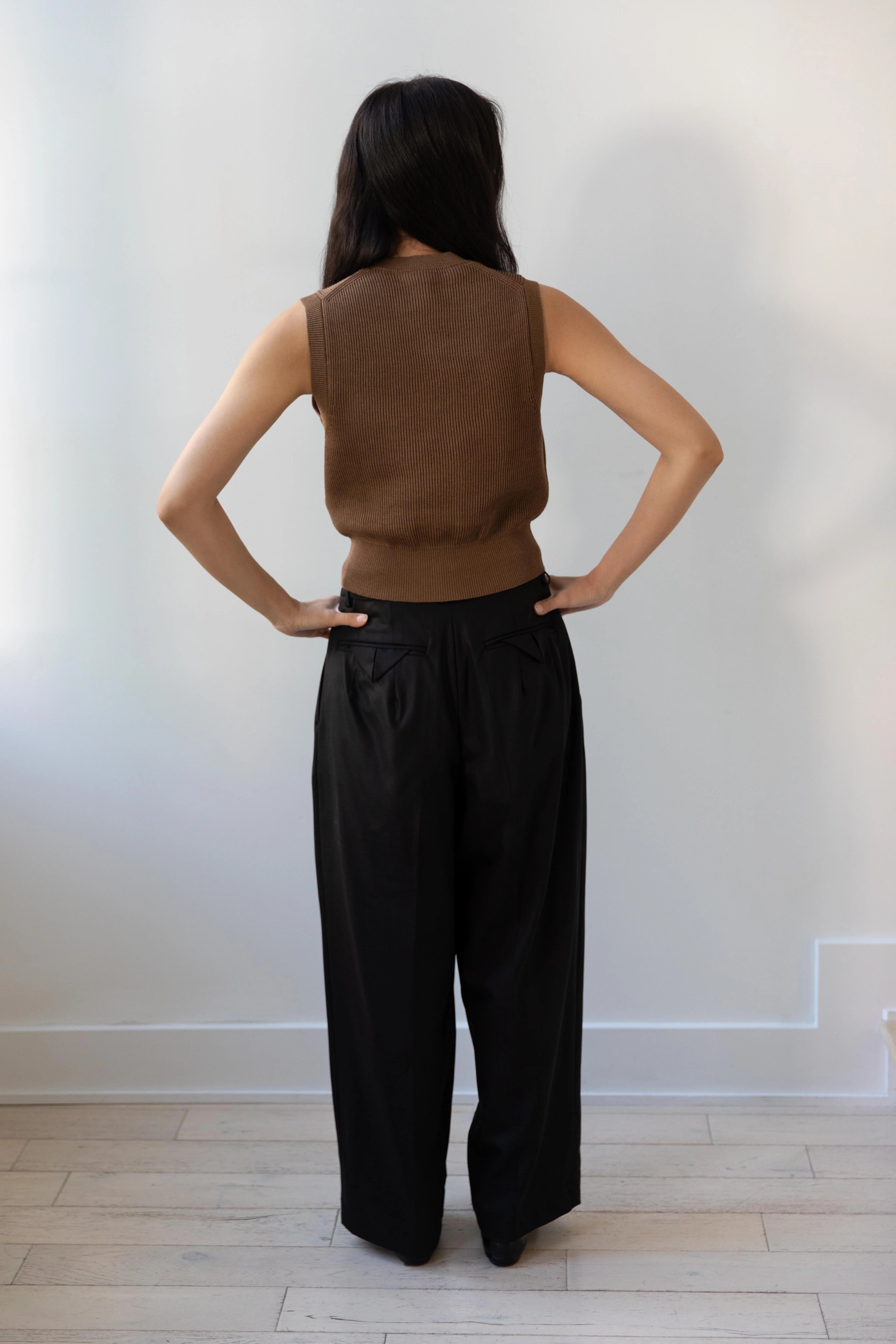 Auralee | Flat Yarn Rib Knit Vest in Light Brown - Image 7