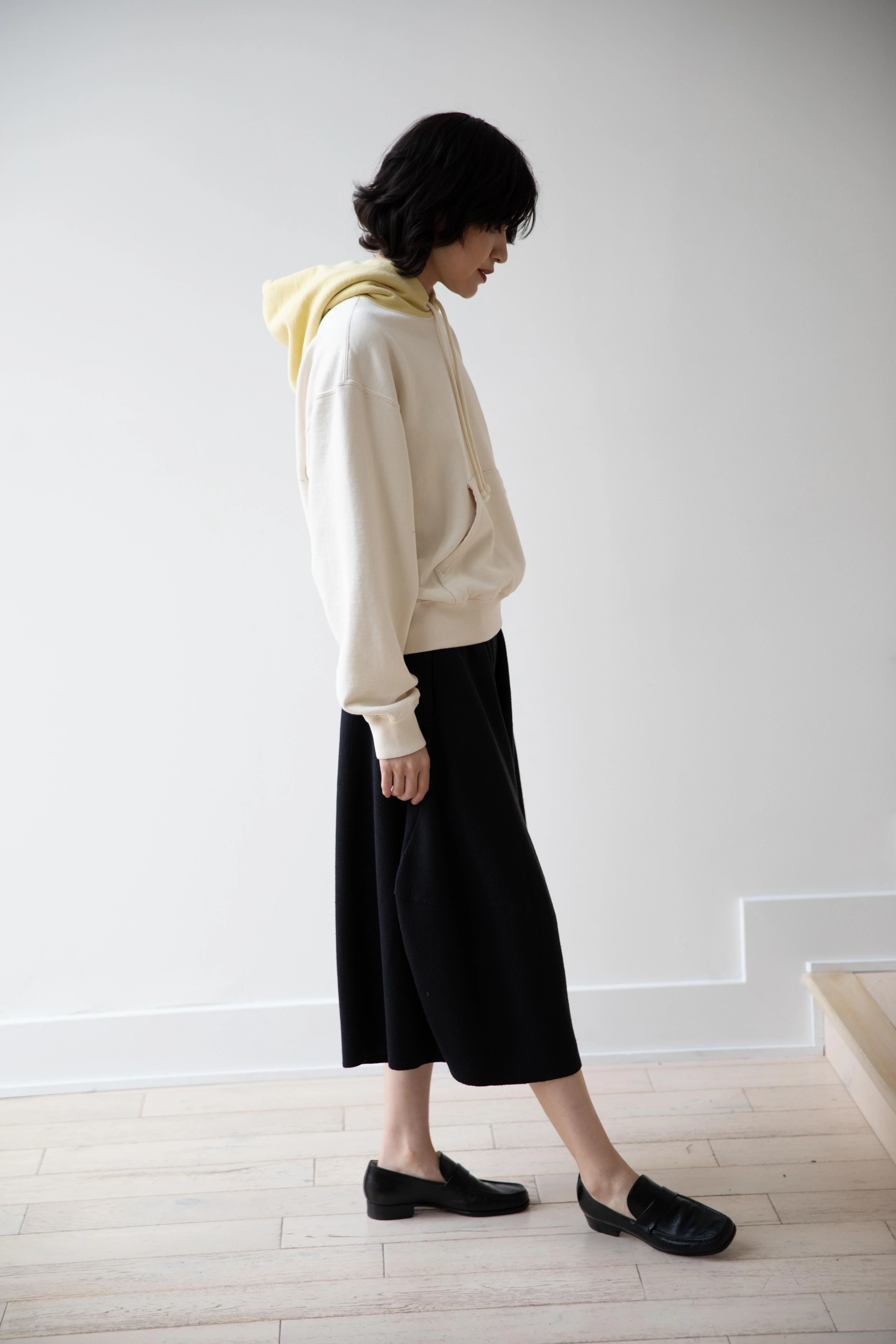 Auralee | Sweatshirt in White & Yellow - Image 4