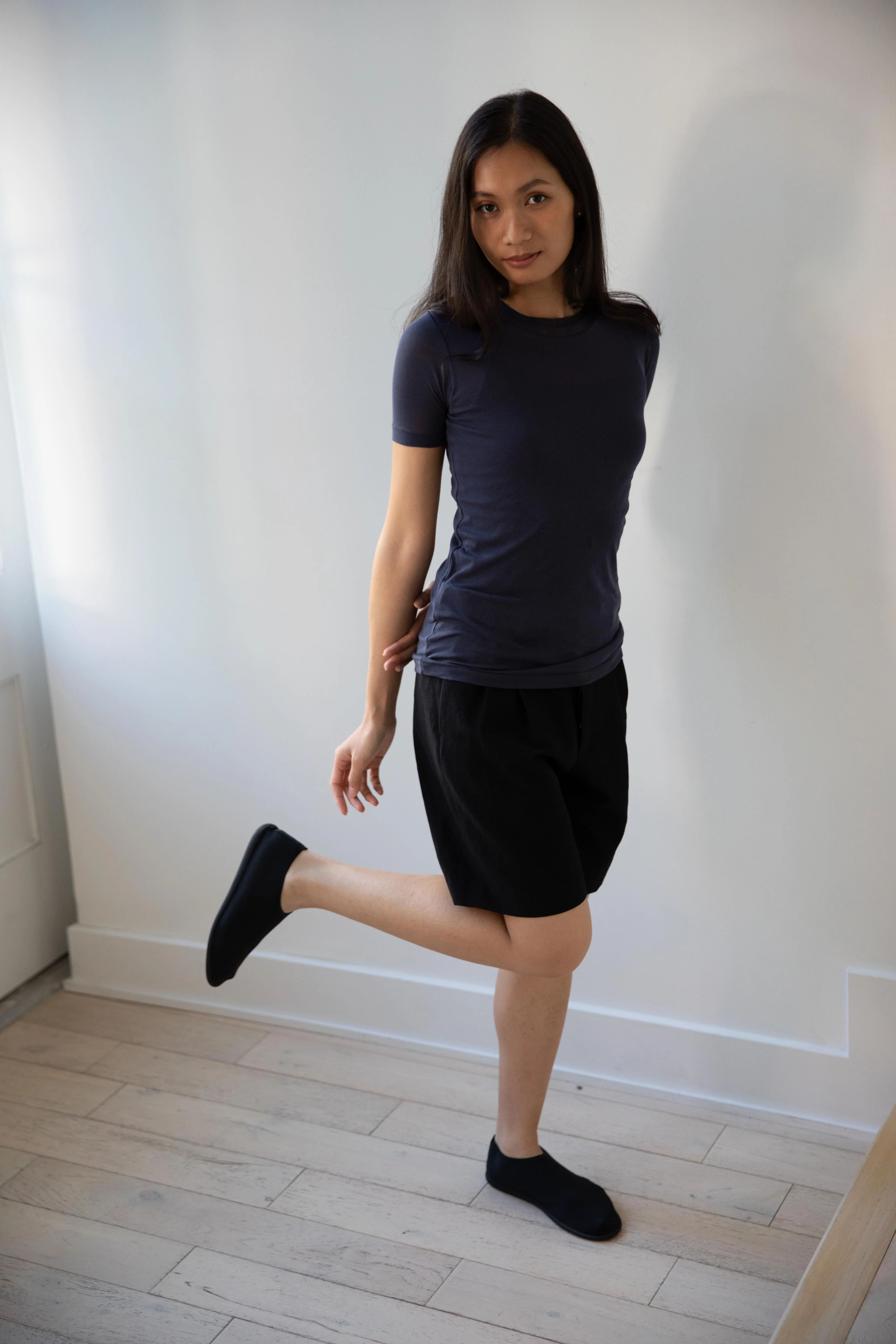 Auralee | Super High Gauge Sheer Rib Tee in Navy - Image 19