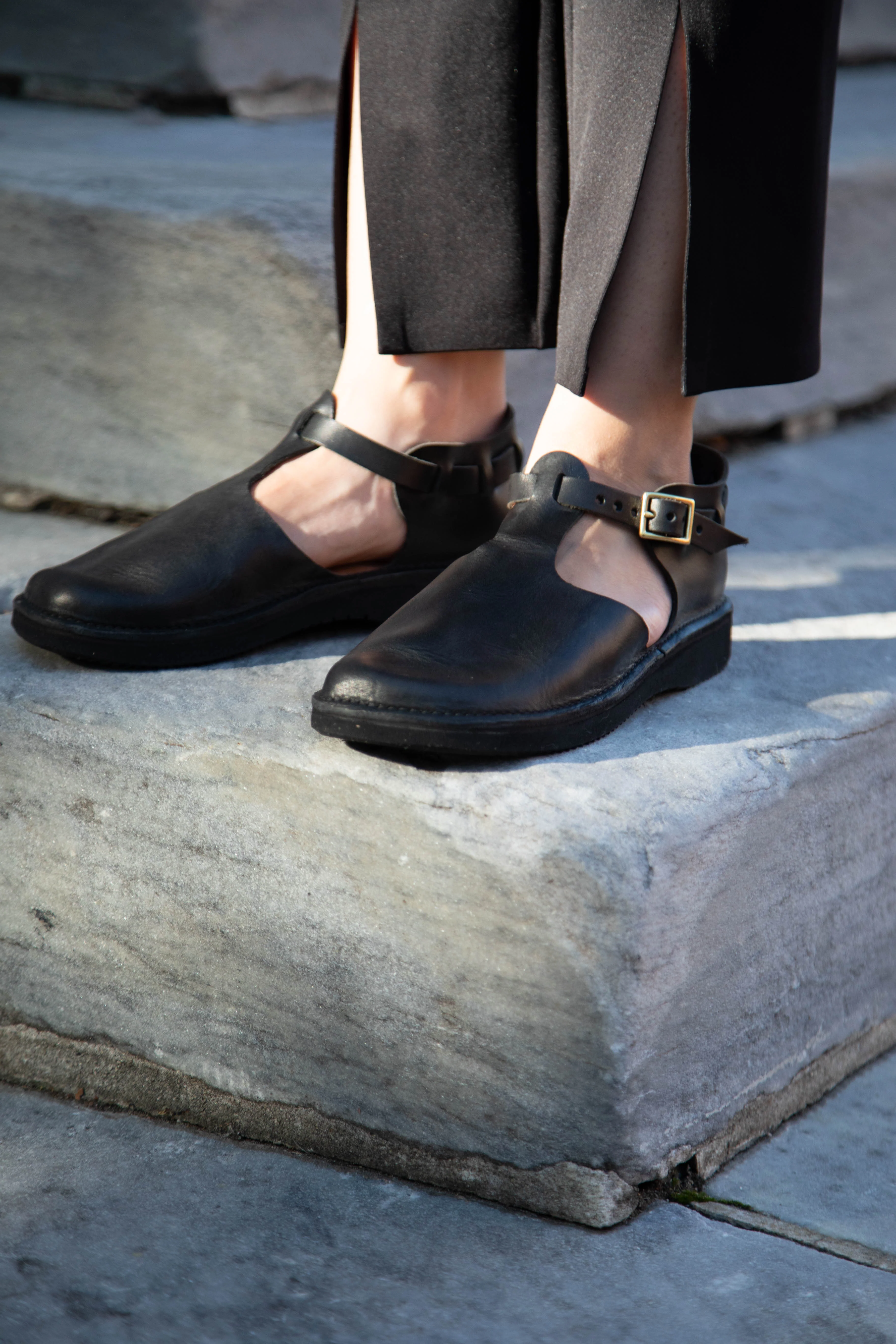 Aurora Shoes T-Strap in Black - Image 7