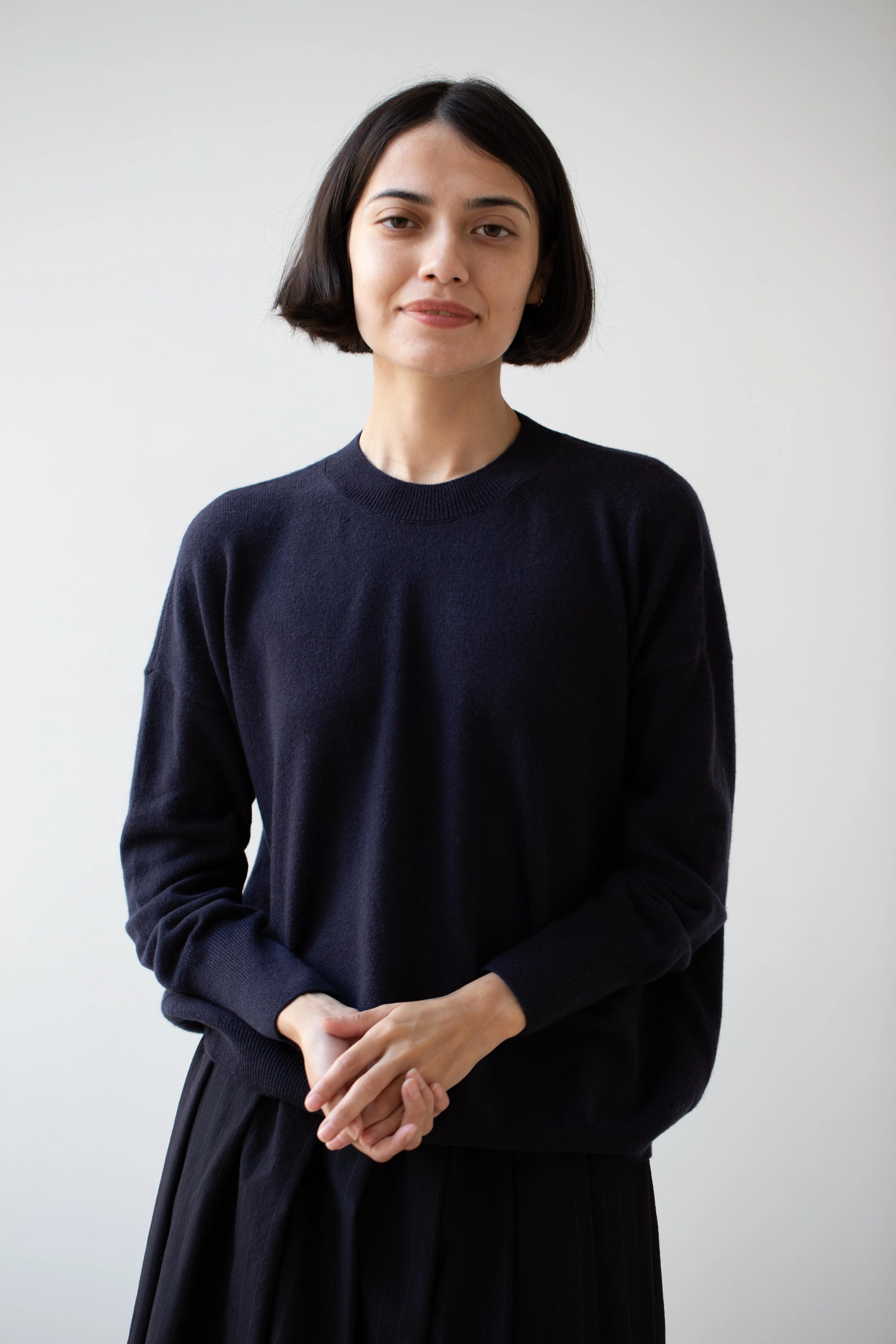 Bergfabel | Cashmere Sweater in Navy - Image 26
