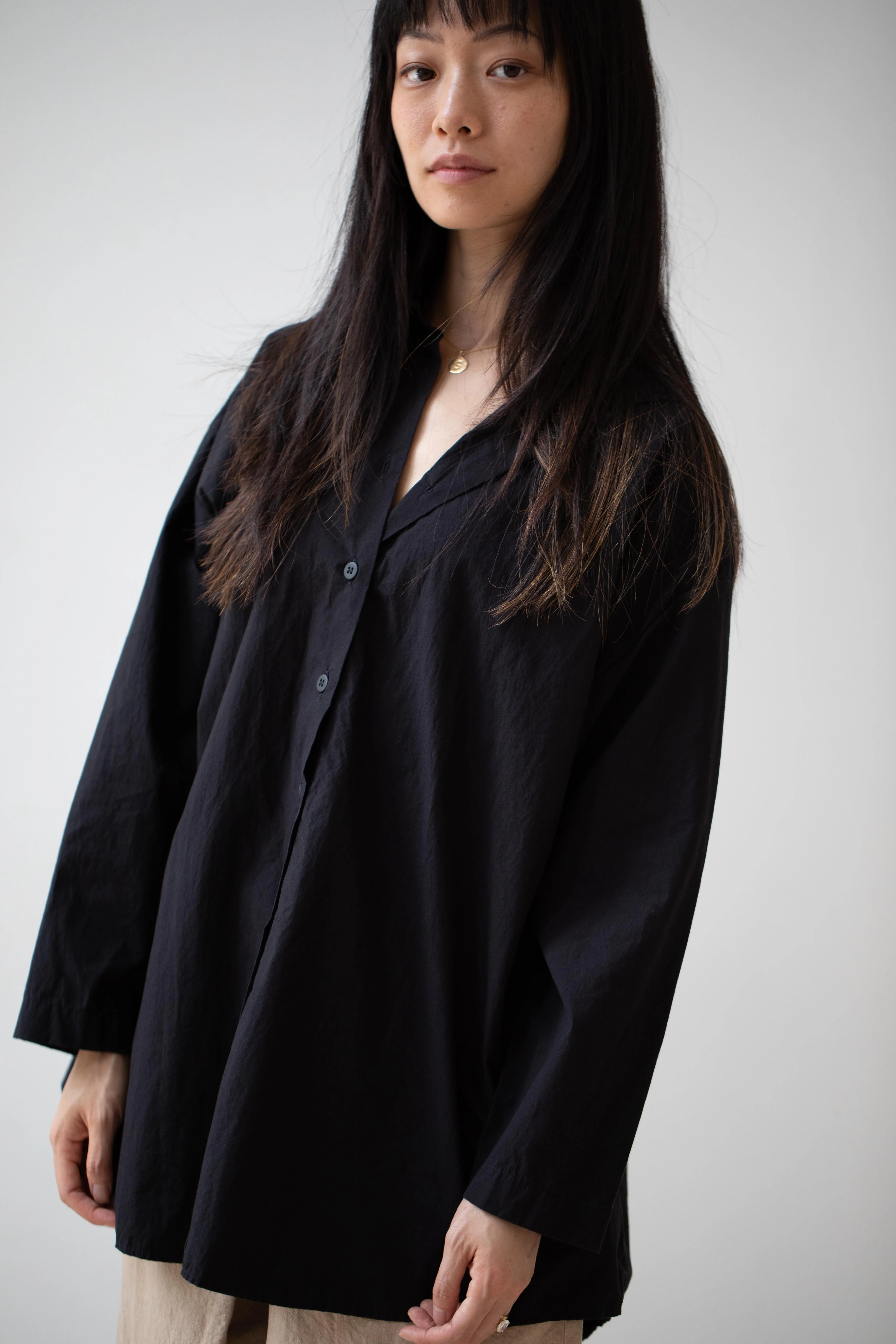 Bergfabel | Long Overshirt in Black - Image 13