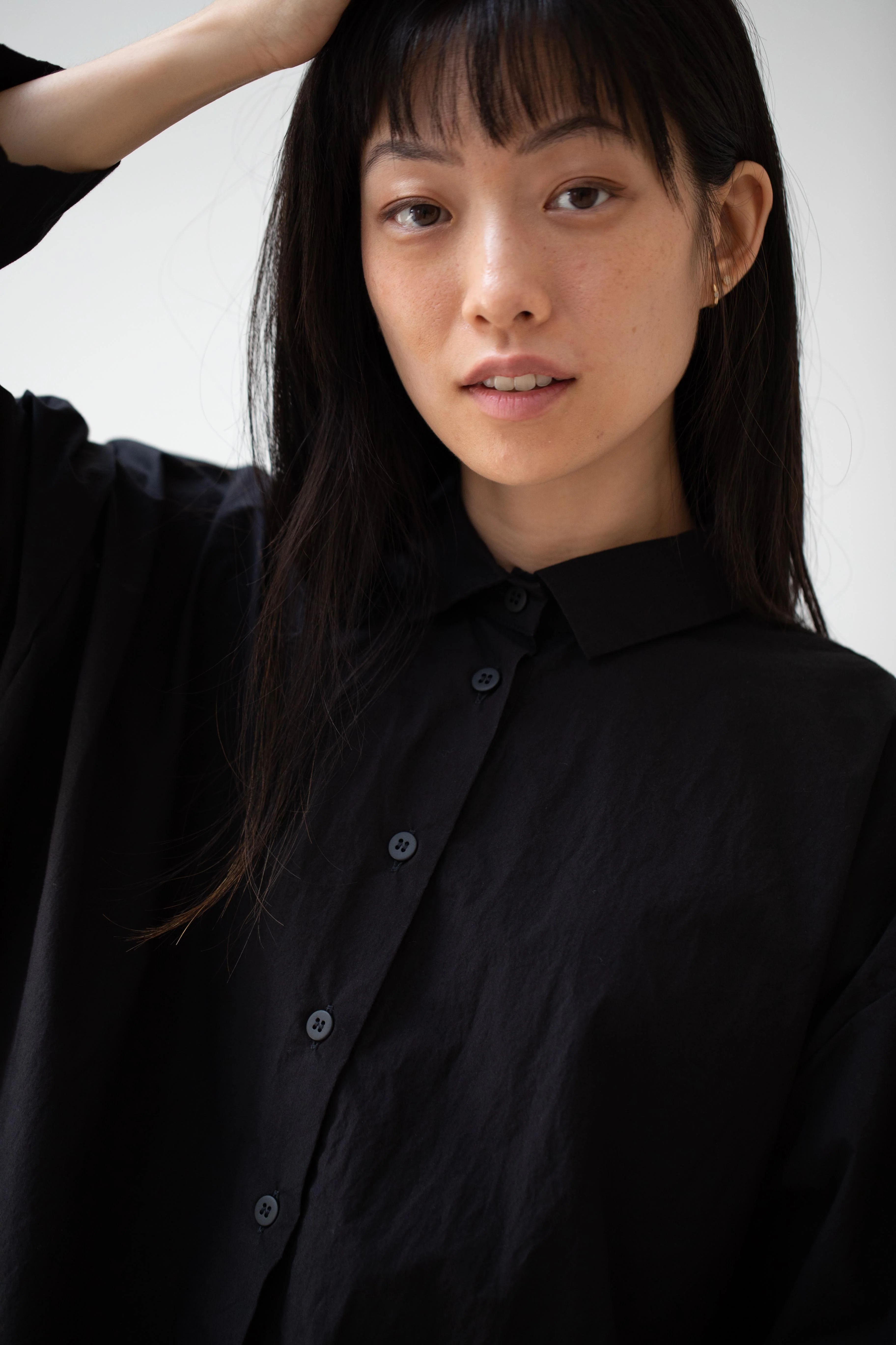 Bergfabel | Long Overshirt in Black - Image 15