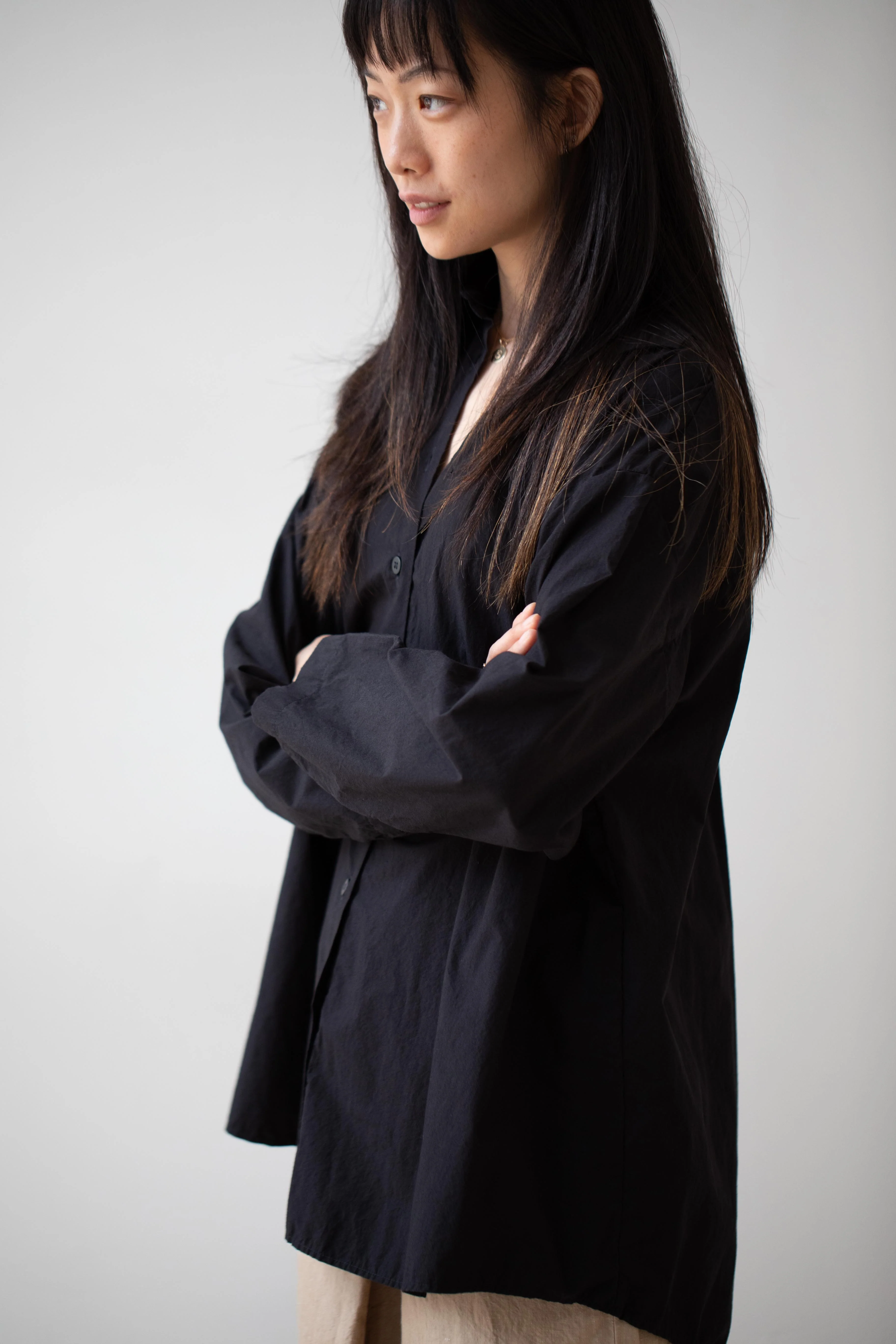 Bergfabel | Long Overshirt in Black - Image 17