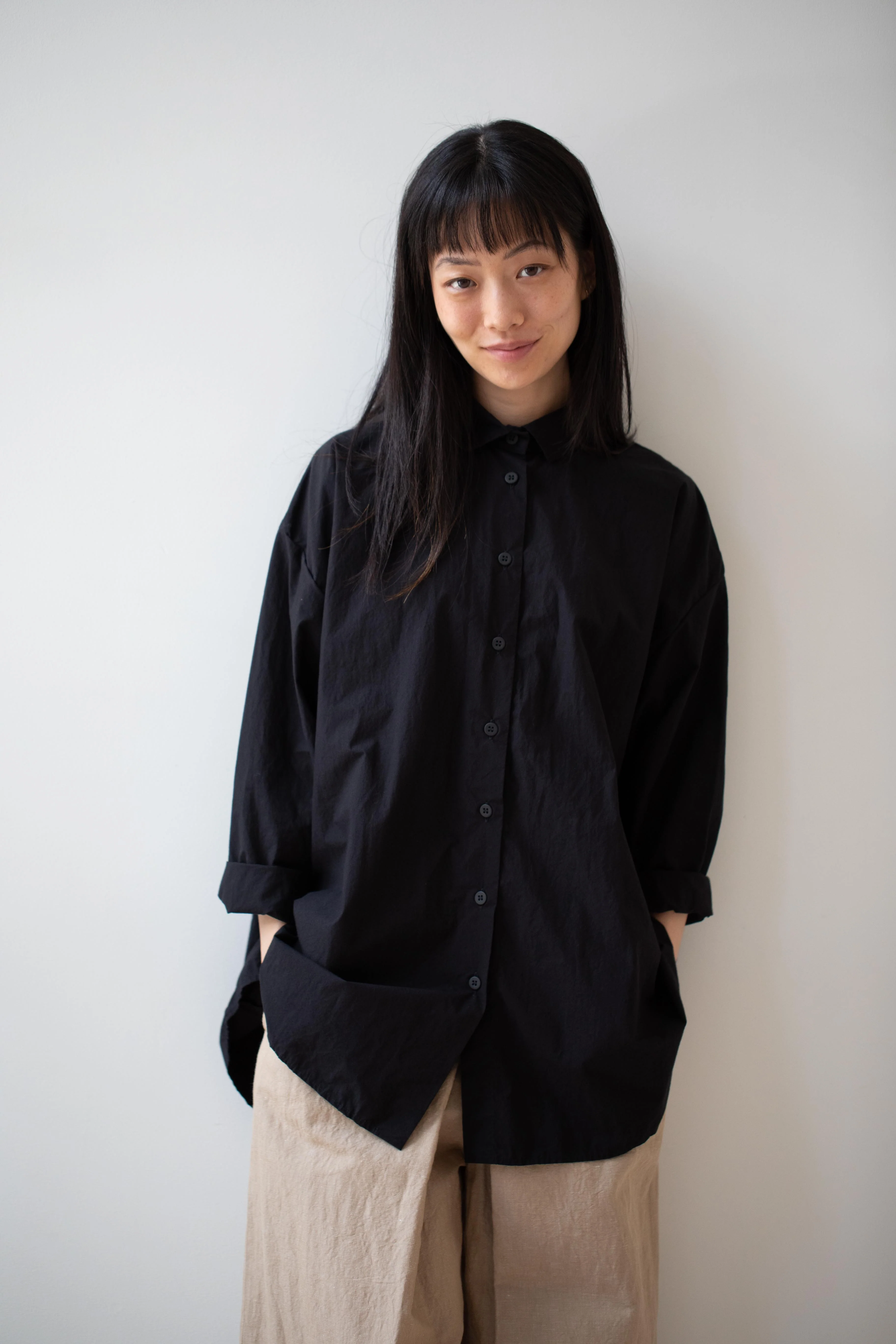 Bergfabel | Long Overshirt in Black - Image 34