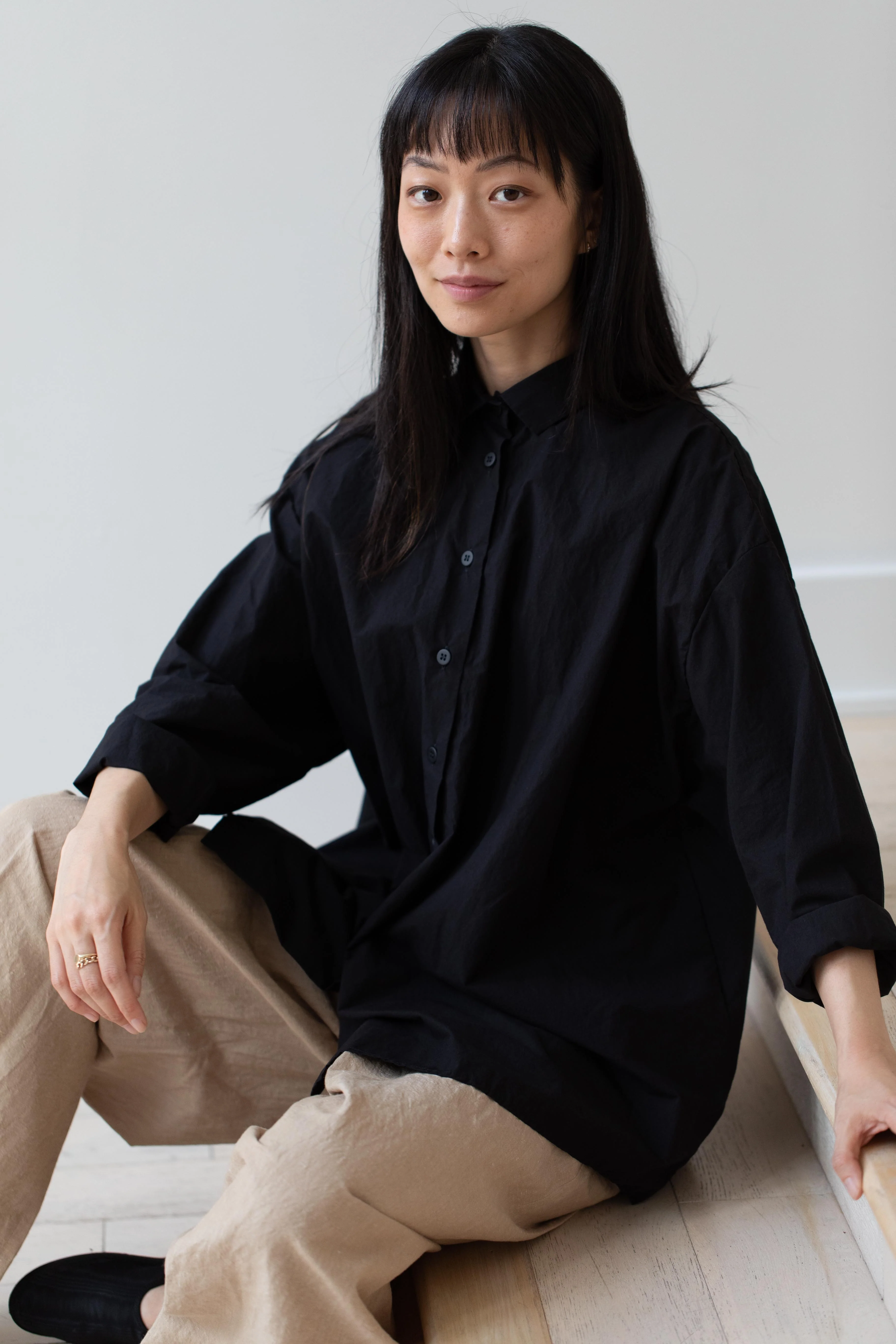 Bergfabel | Long Overshirt in Black - Image 35