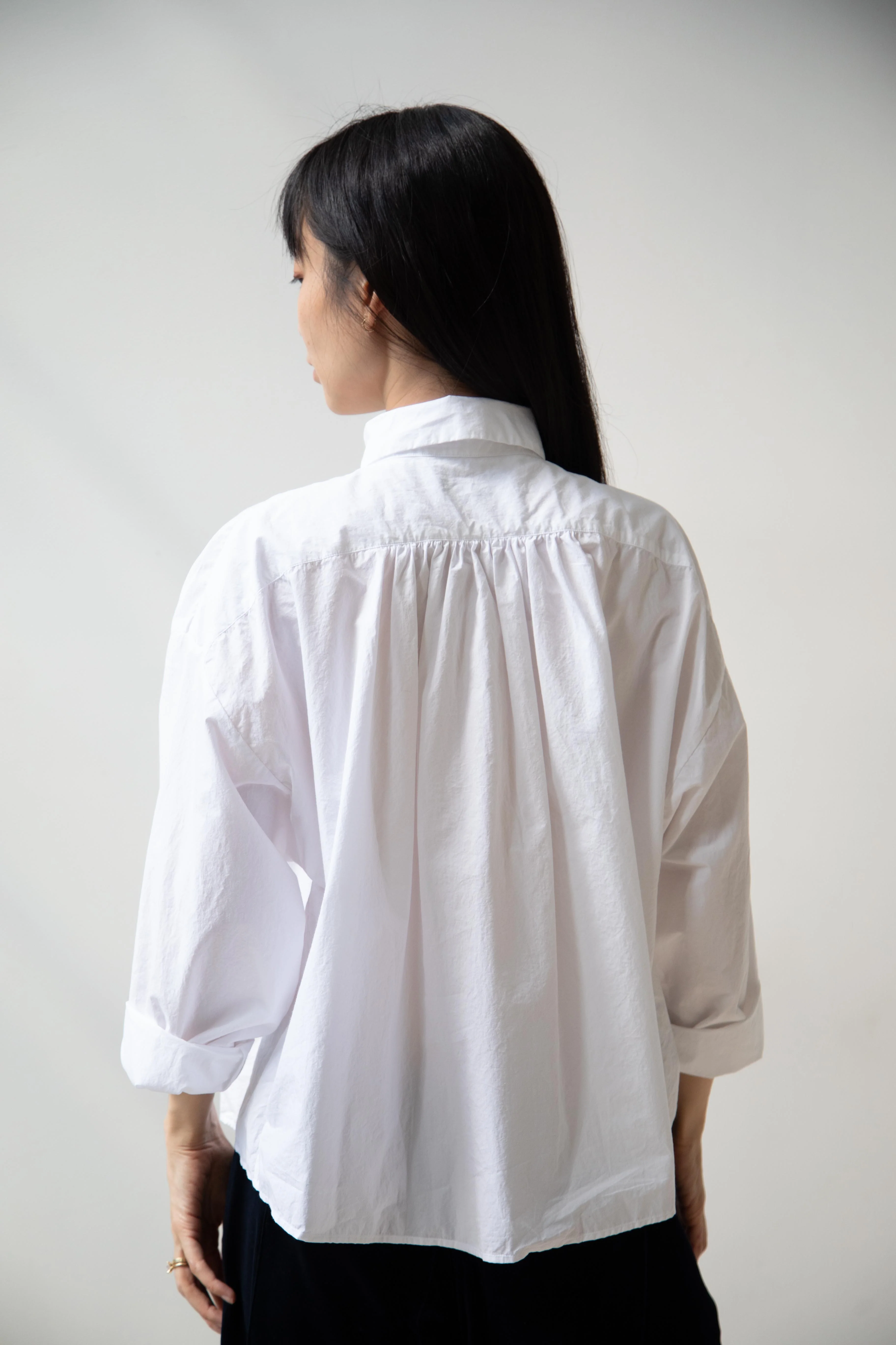 Bergfabel | Short Overshirt in White - Image 2