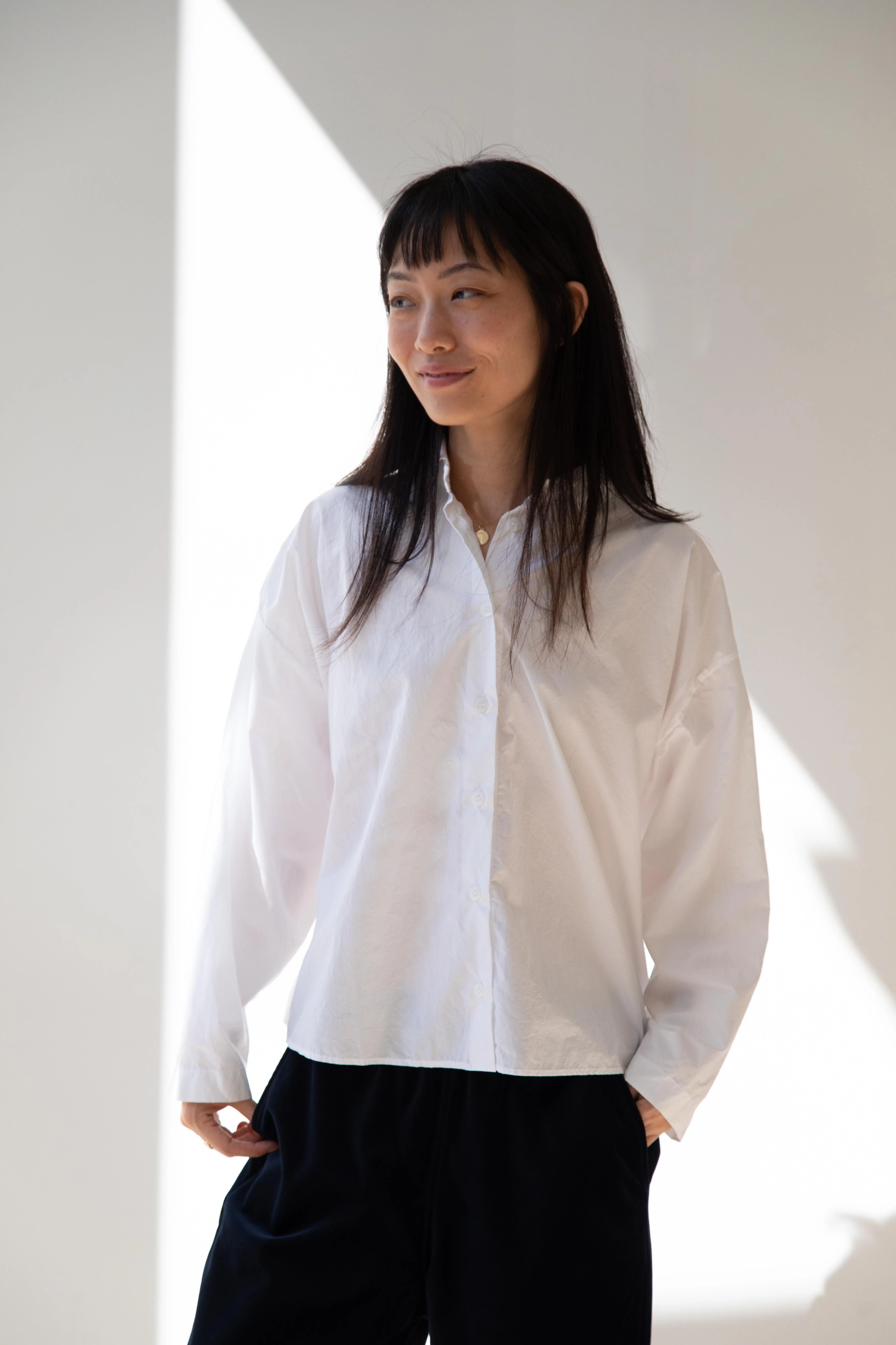 Bergfabel | Short Overshirt in White - Image 23