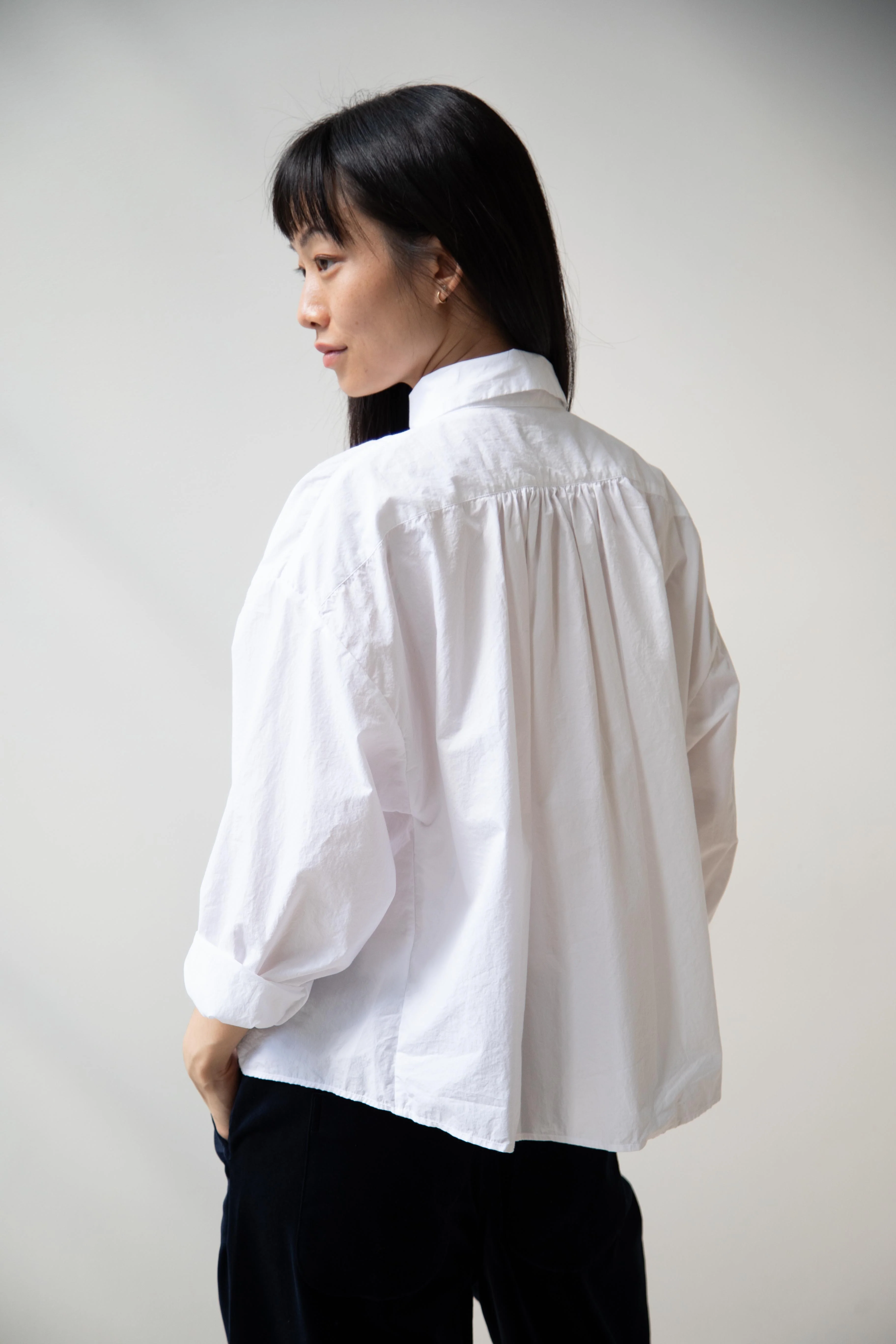 Bergfabel | Short Overshirt in White - Image 47