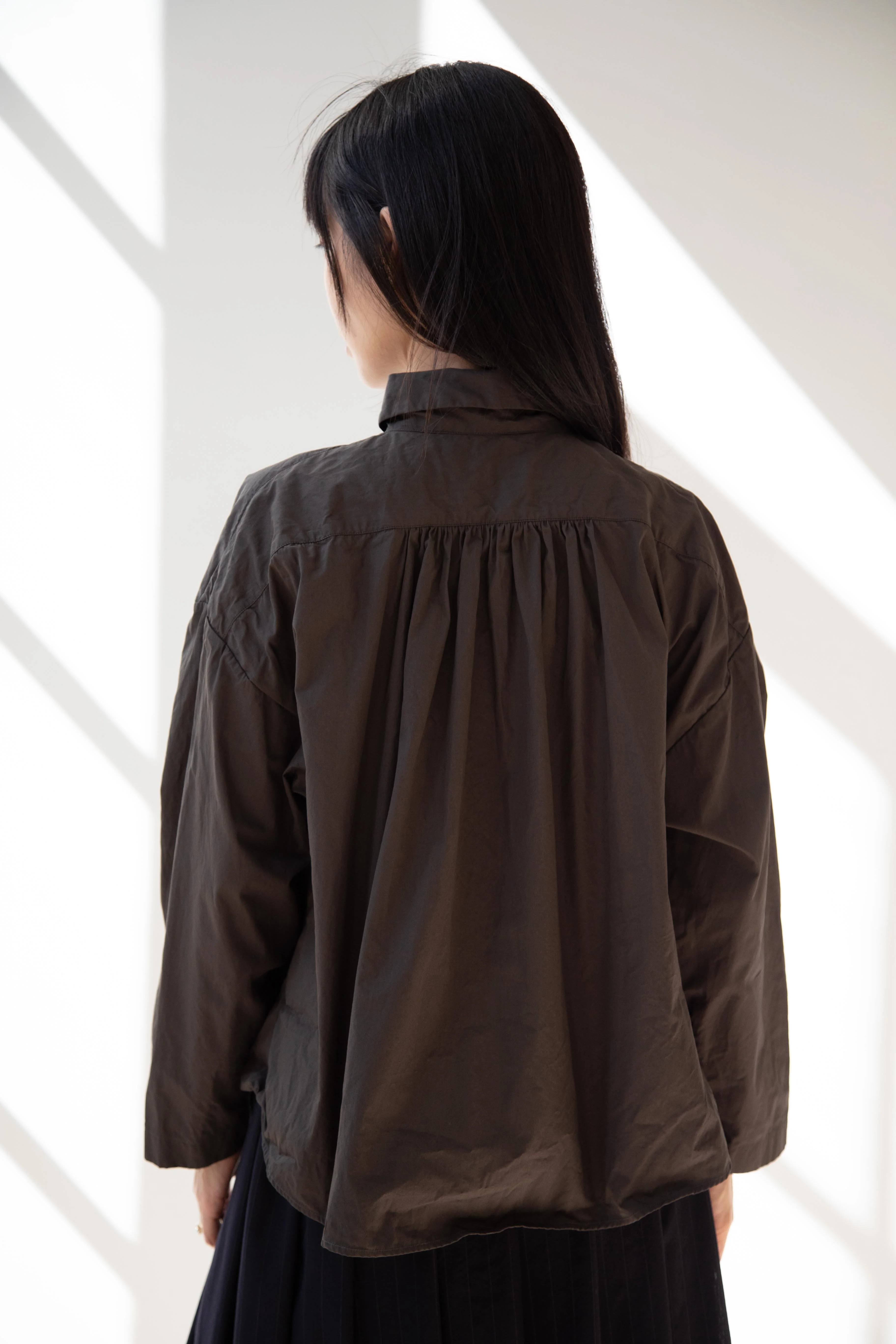 Bergfabel | Short Overshirt in Moss - Image 2