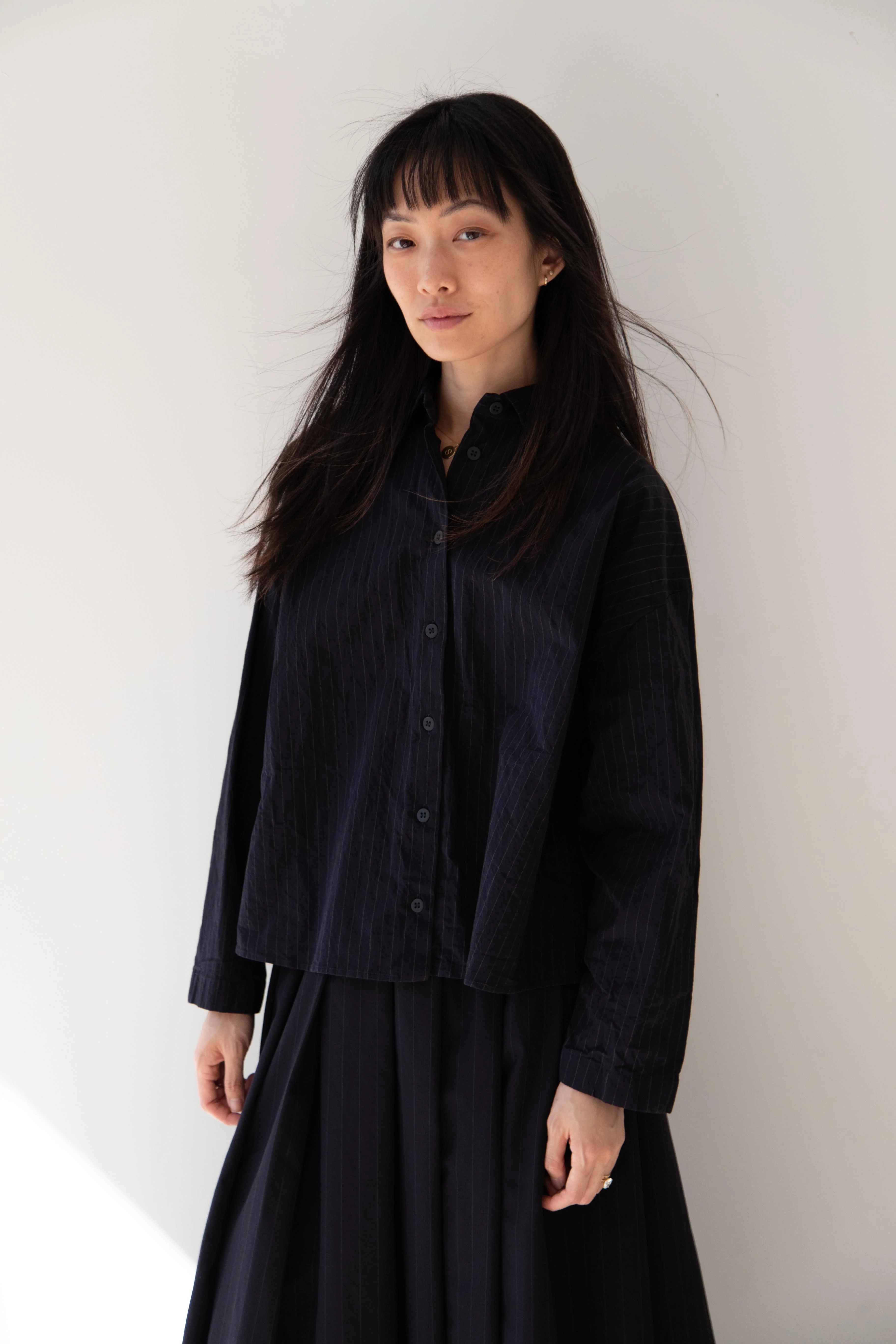 Bergfabel | Short Overshirt in Navy Pin Stripe - Image 5