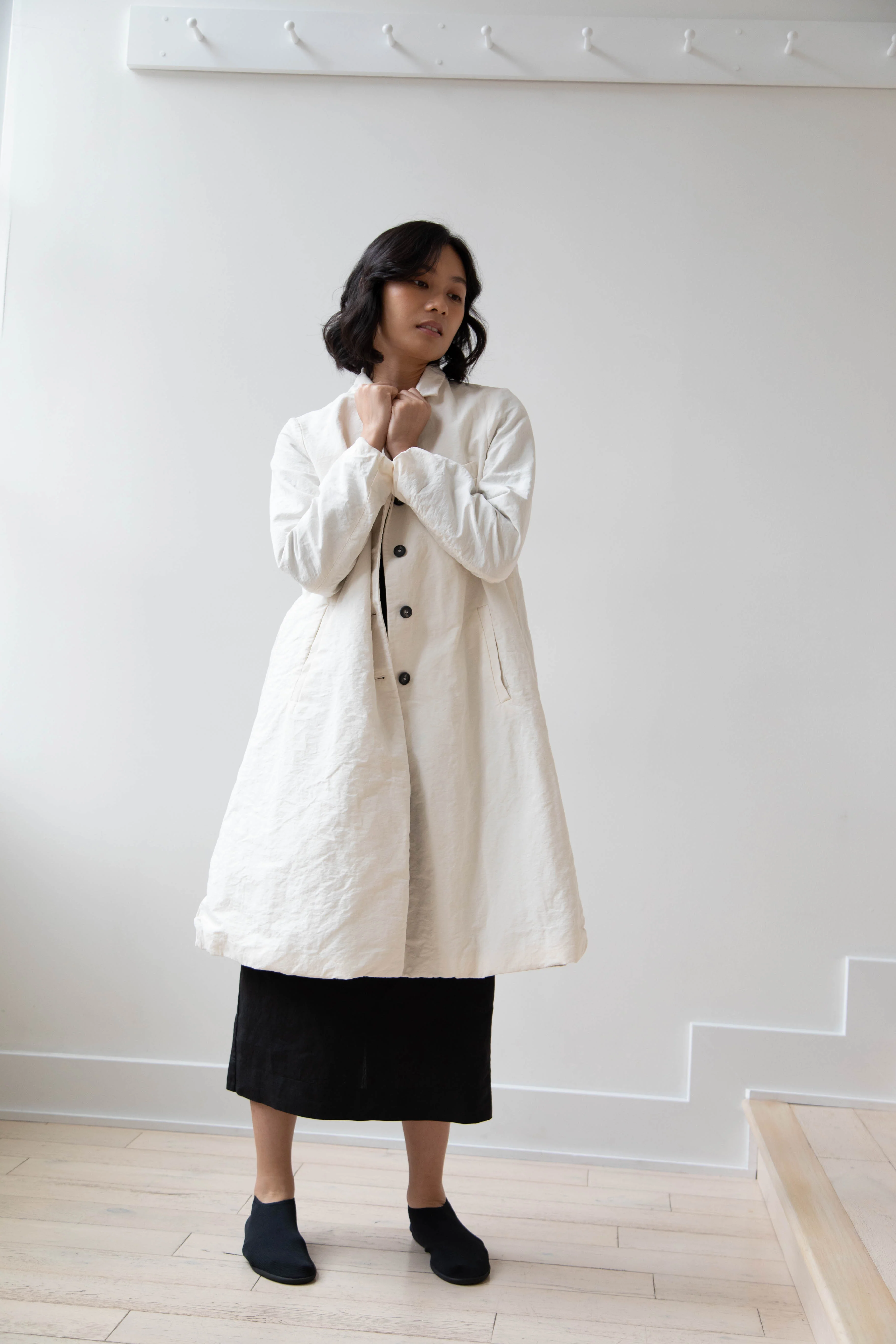 Bergfabel | Farmer Coat in Off White Cotton Linen - Image 16