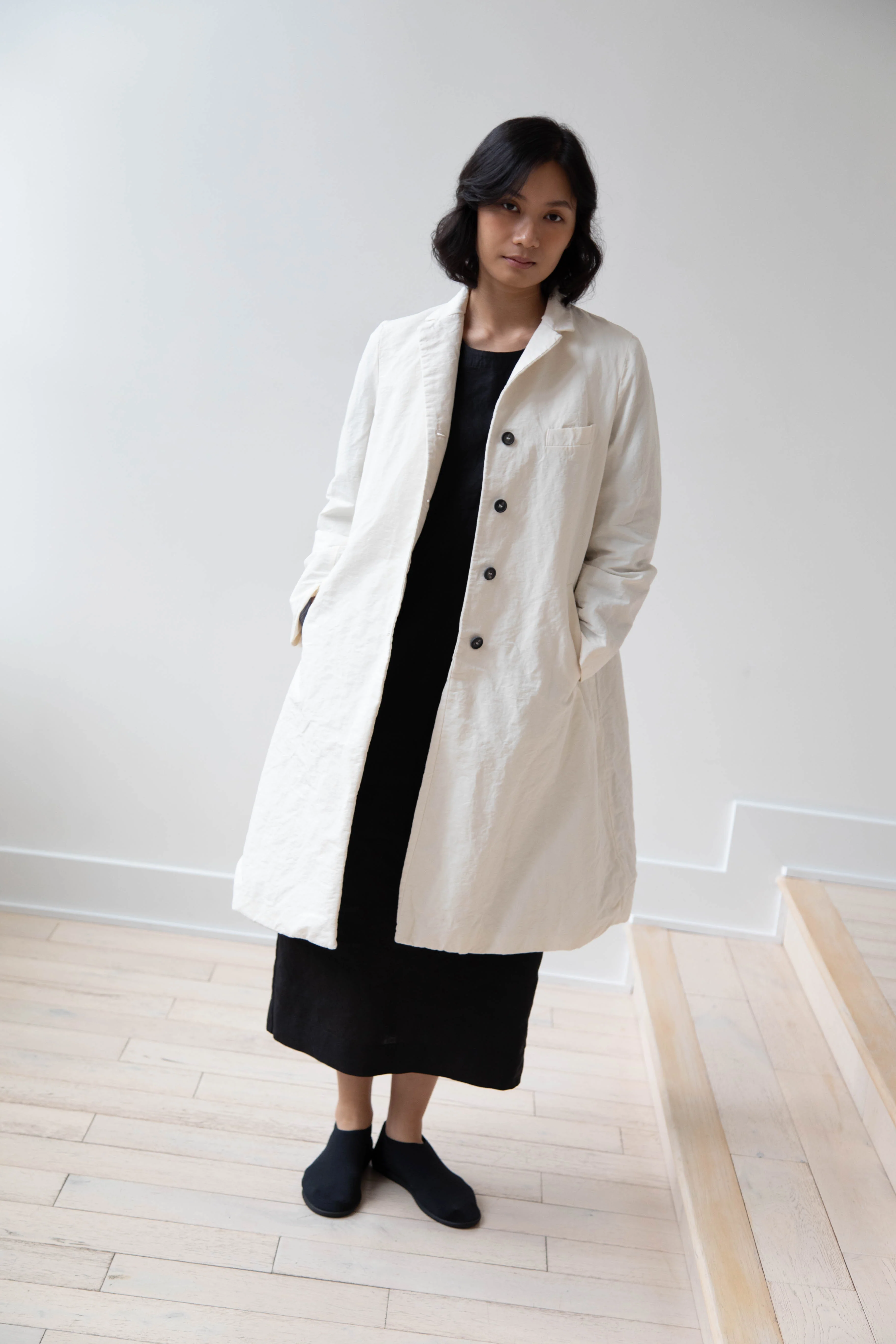 Bergfabel | Farmer Coat in Off White Cotton Linen - Image 25