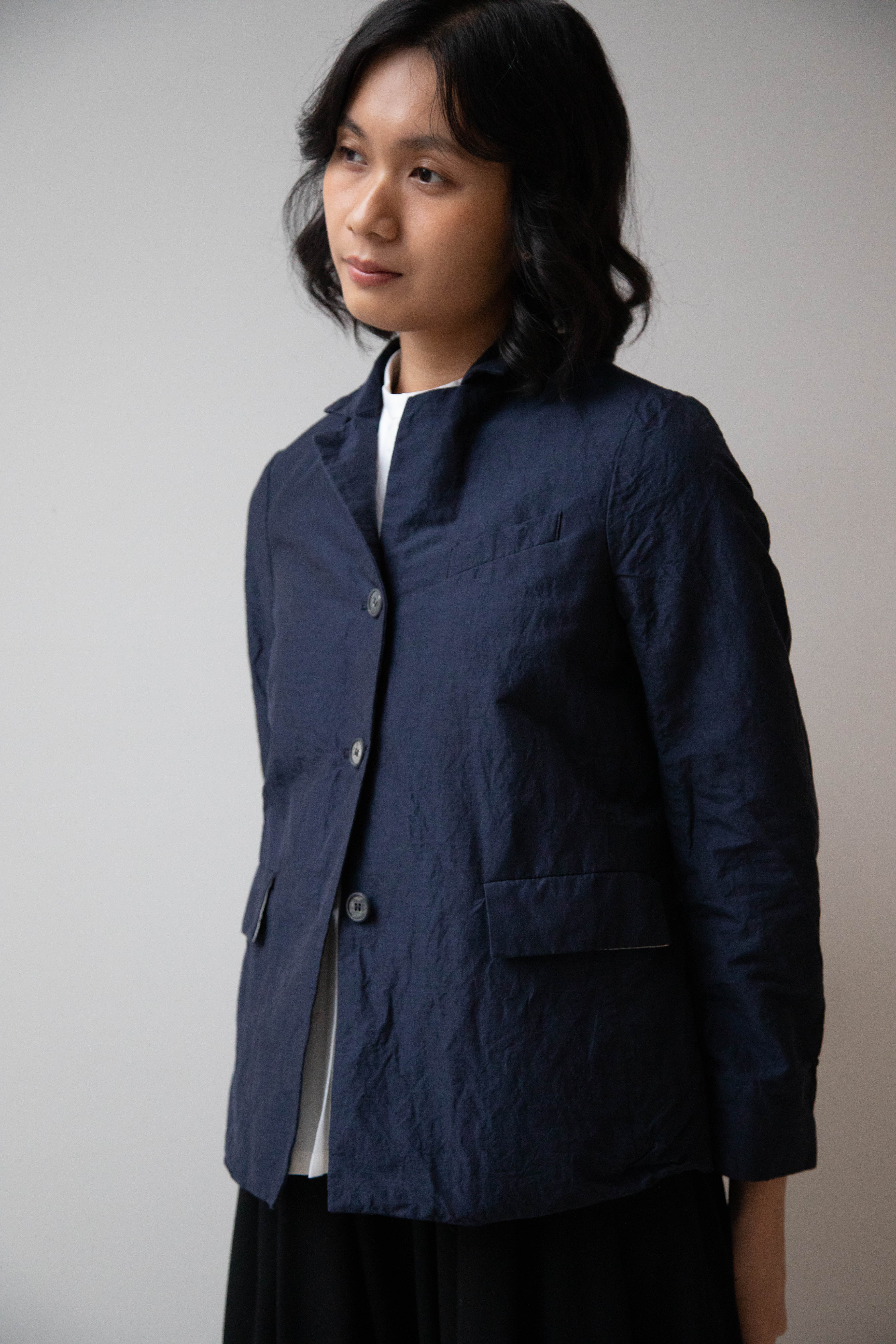 Bergfabel | Giulia Jacket in Navy Cotton Linen Crinkle - Image 16