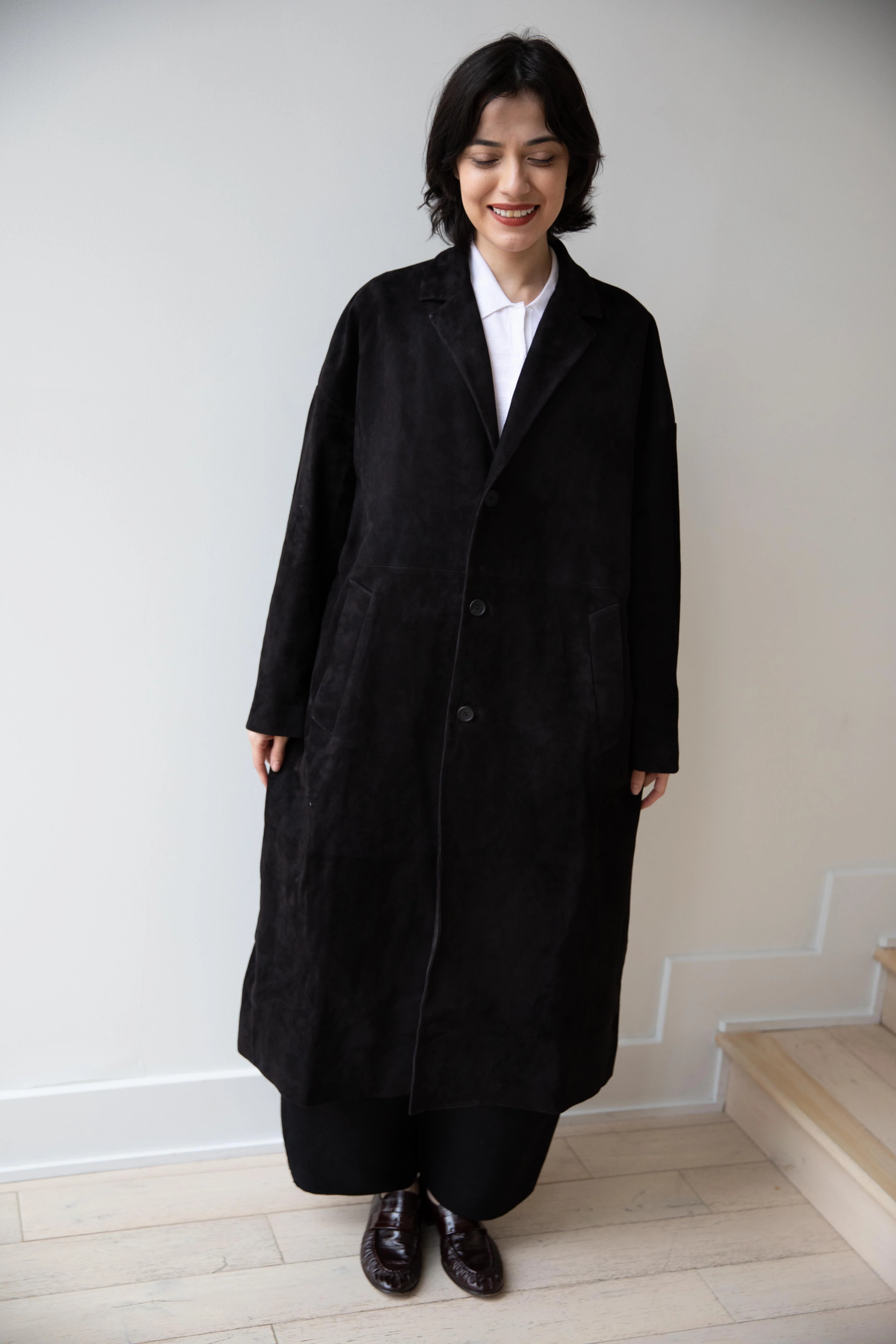 Bergfabel | Suede Leather Ben Coat in Black - Image 3