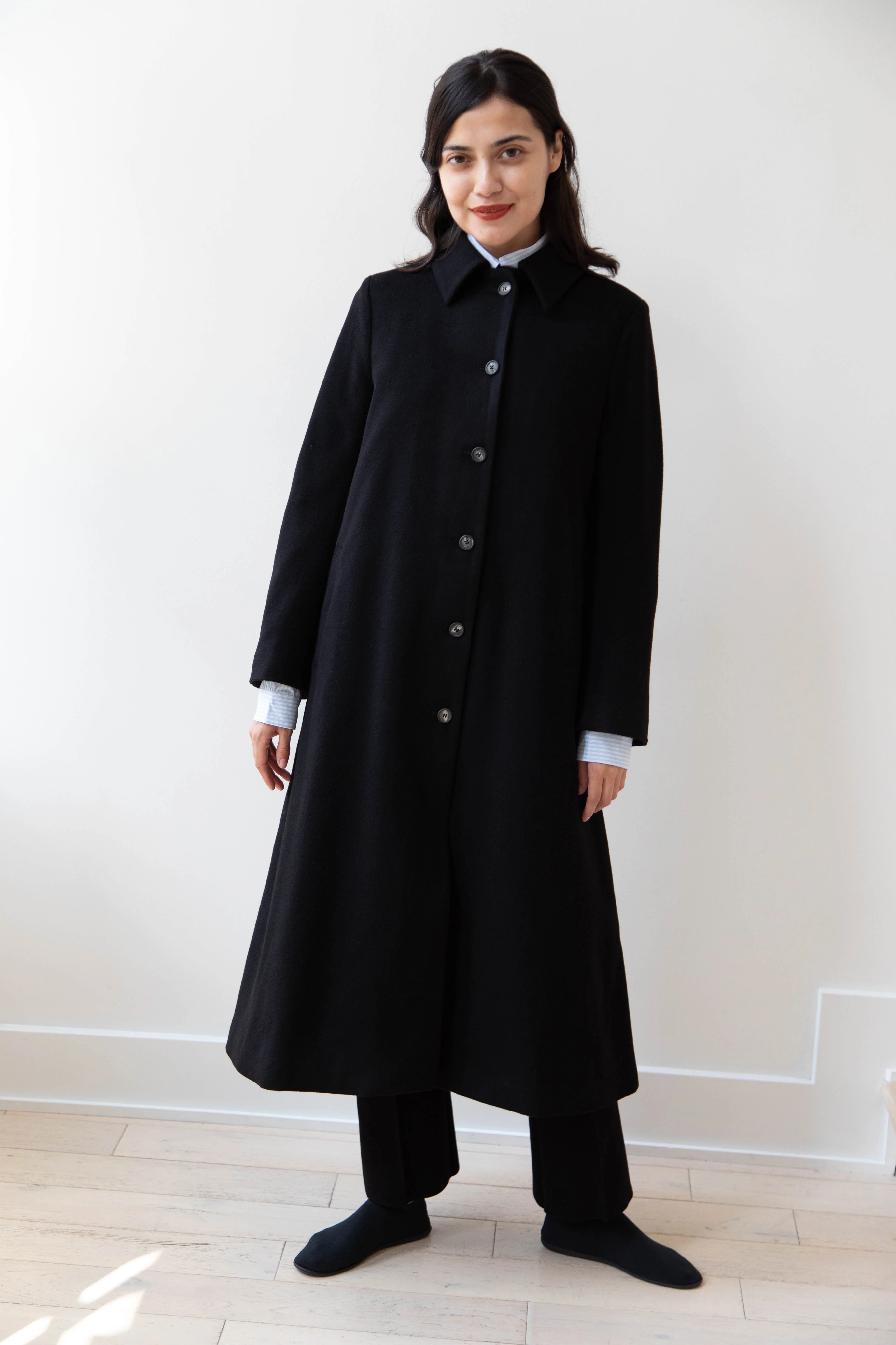 Bergfabel | Maria Coat in Black Cashmere