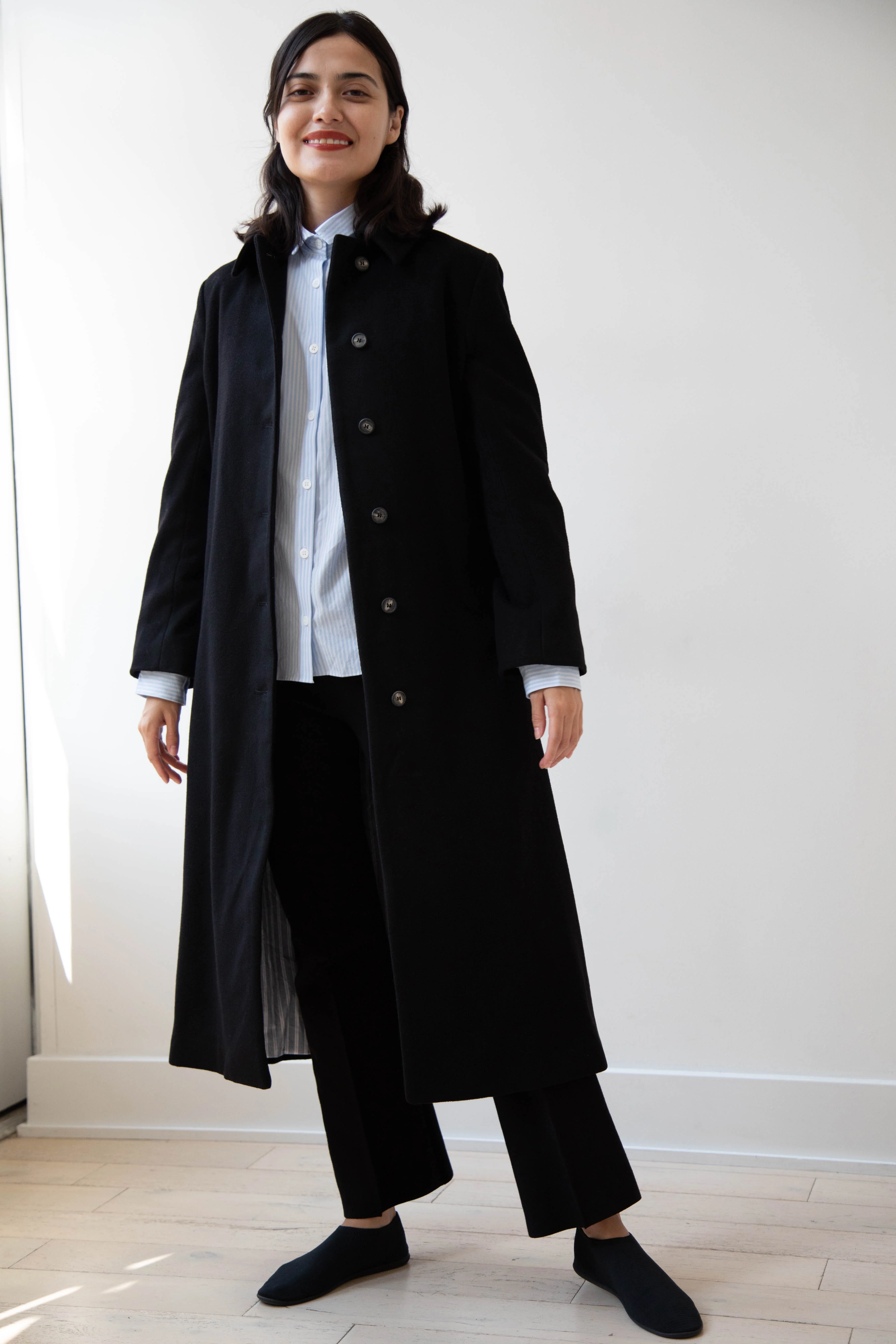 Bergfabel | Maria Coat in Black Cashmere - Image 24