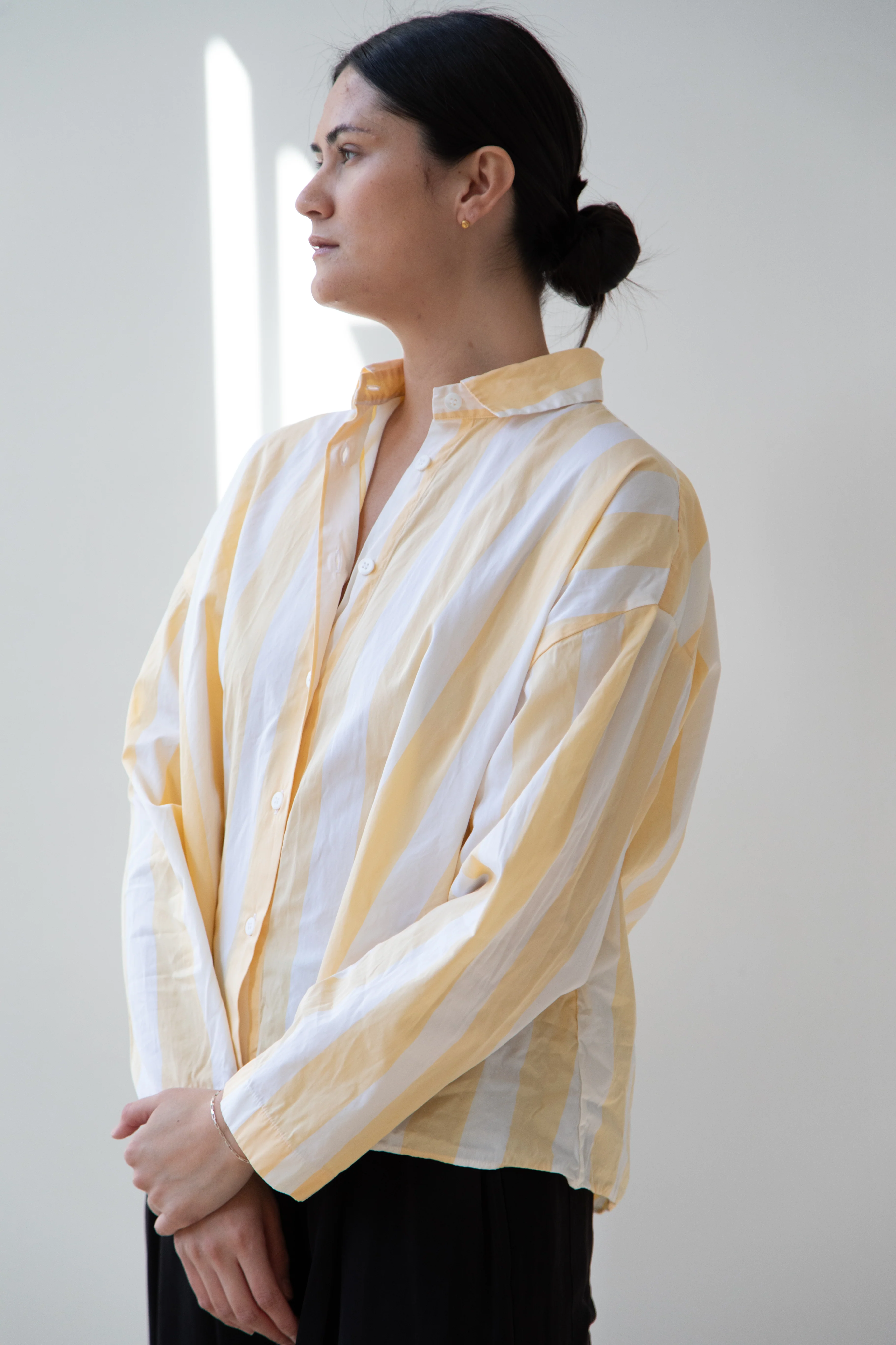 Bergfabel | Short Overshirt in Big Yellow Stripes - Image 17
