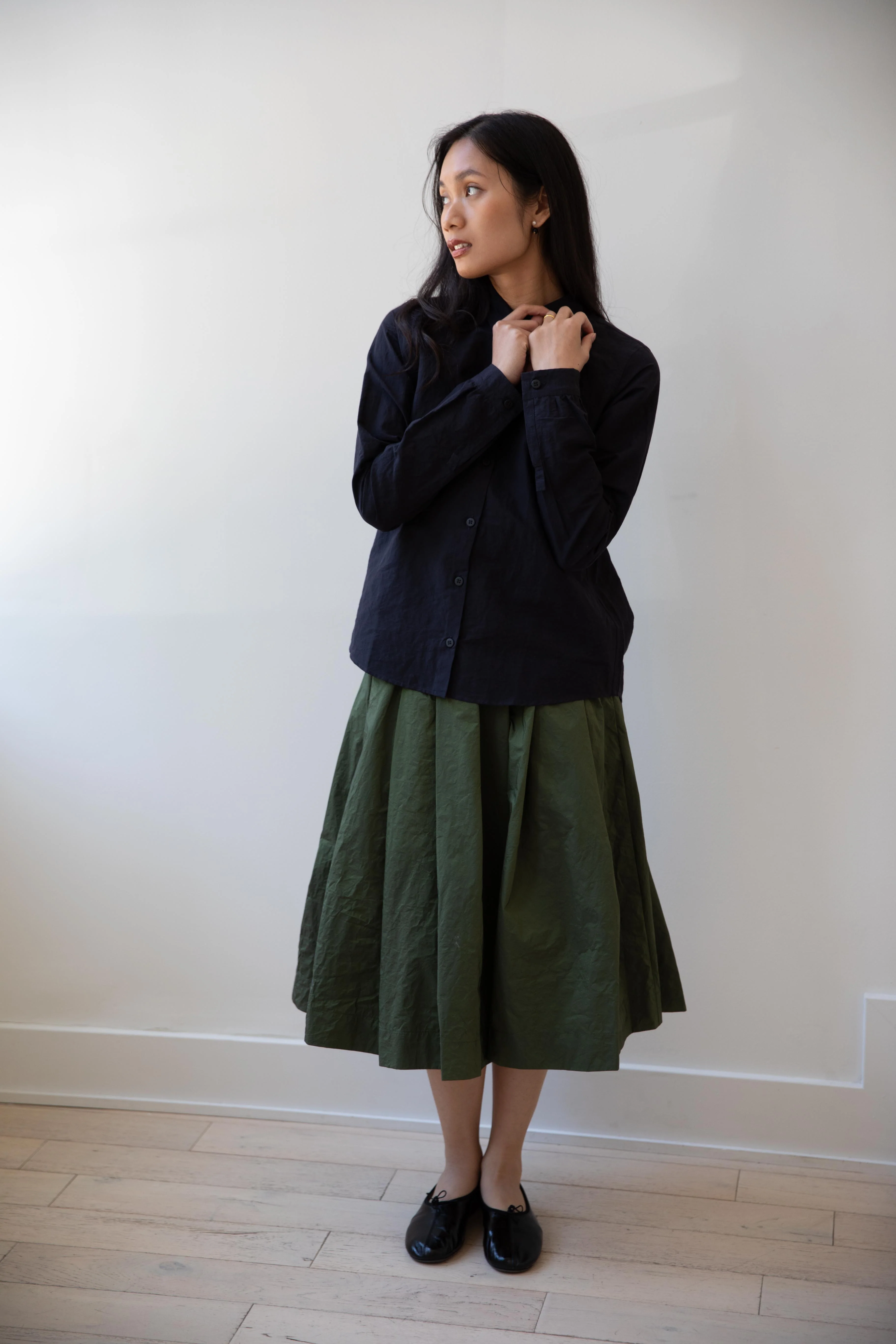 Bergfabel | Tyrol Shirt in Midnight Cotton Linen - Image 19