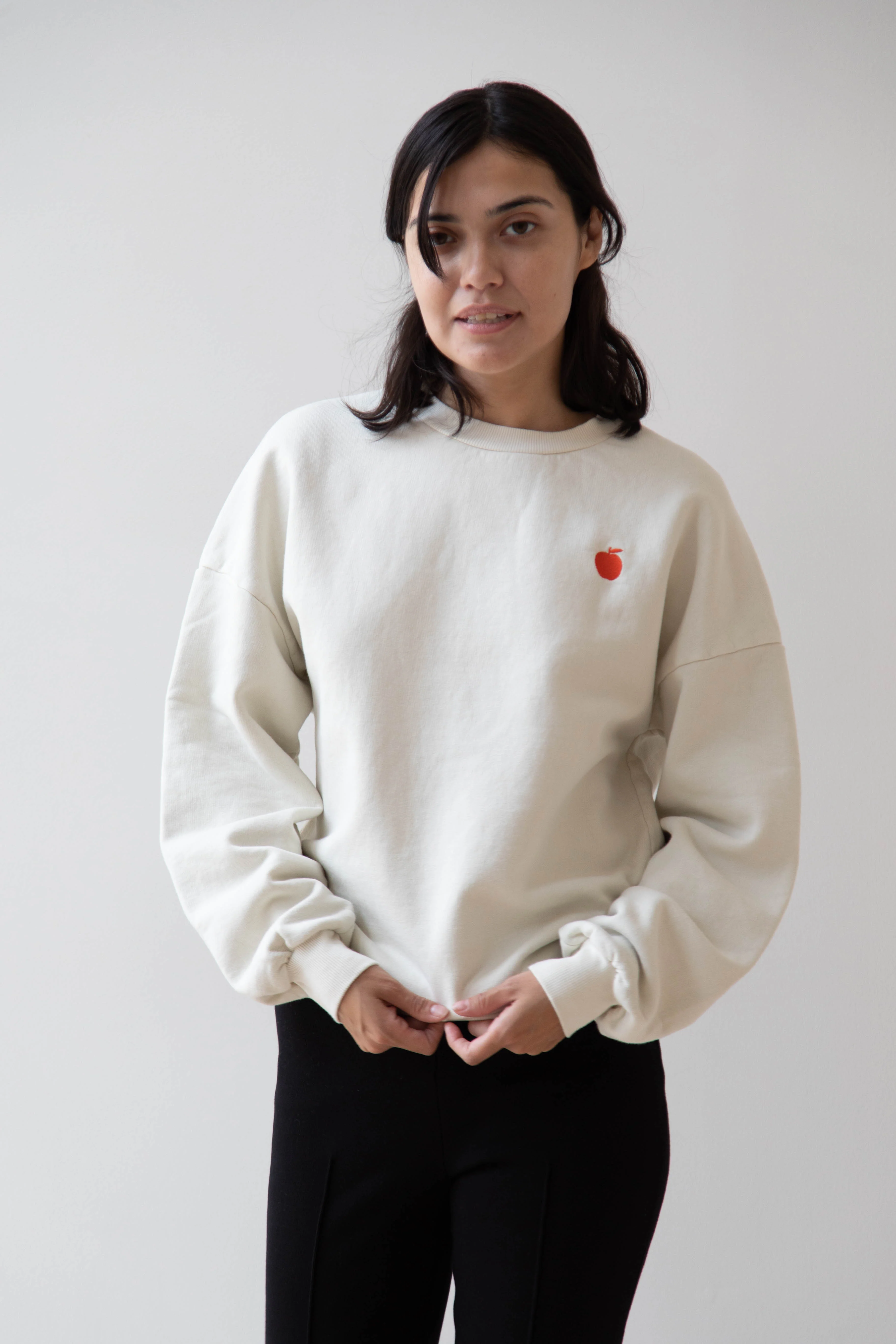 Bobo Choses | Relaxed Fit Apple Sweatshirt in Off White - Image 20