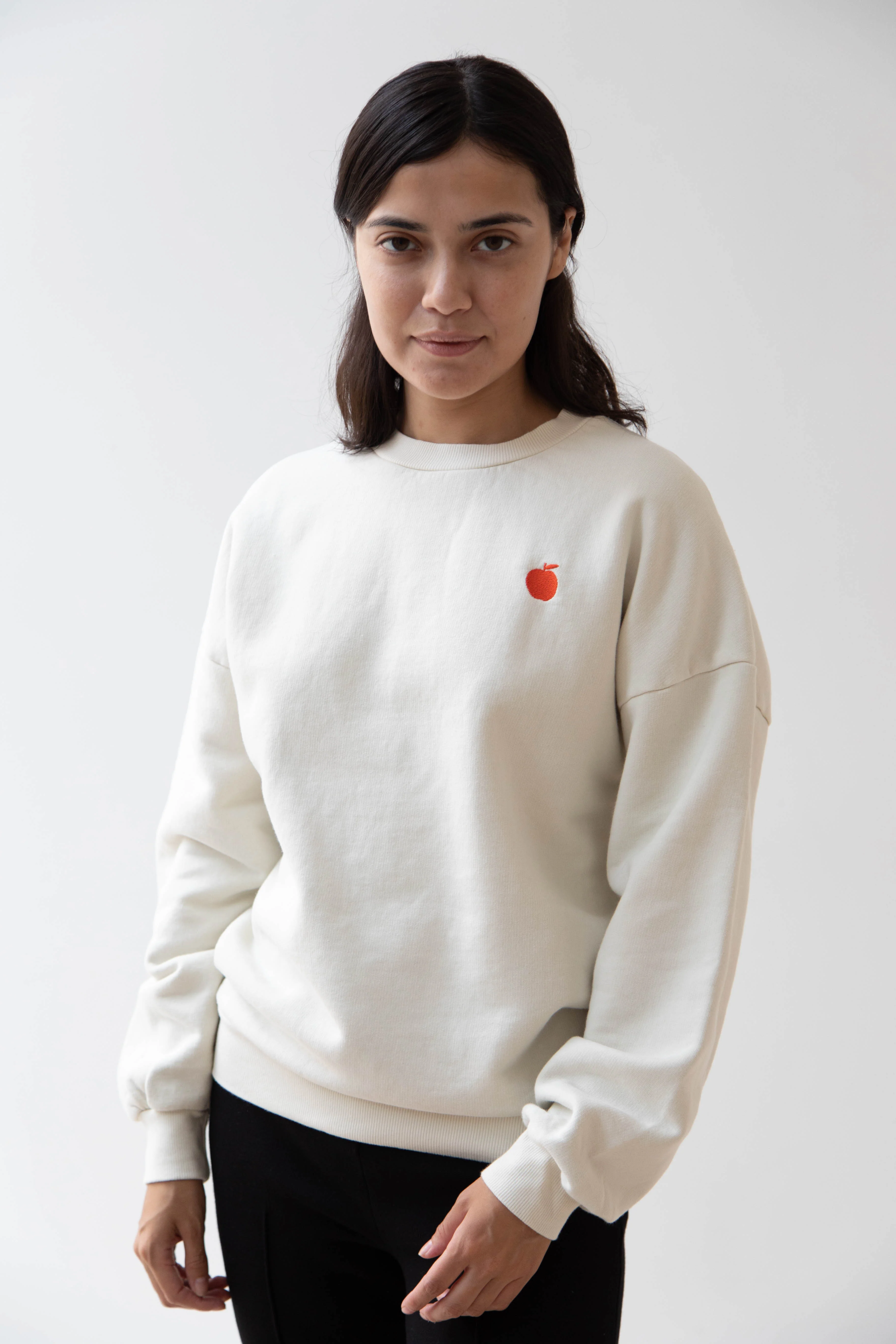 Bobo Choses | Relaxed Fit Apple Sweatshirt in Off White - Image 3