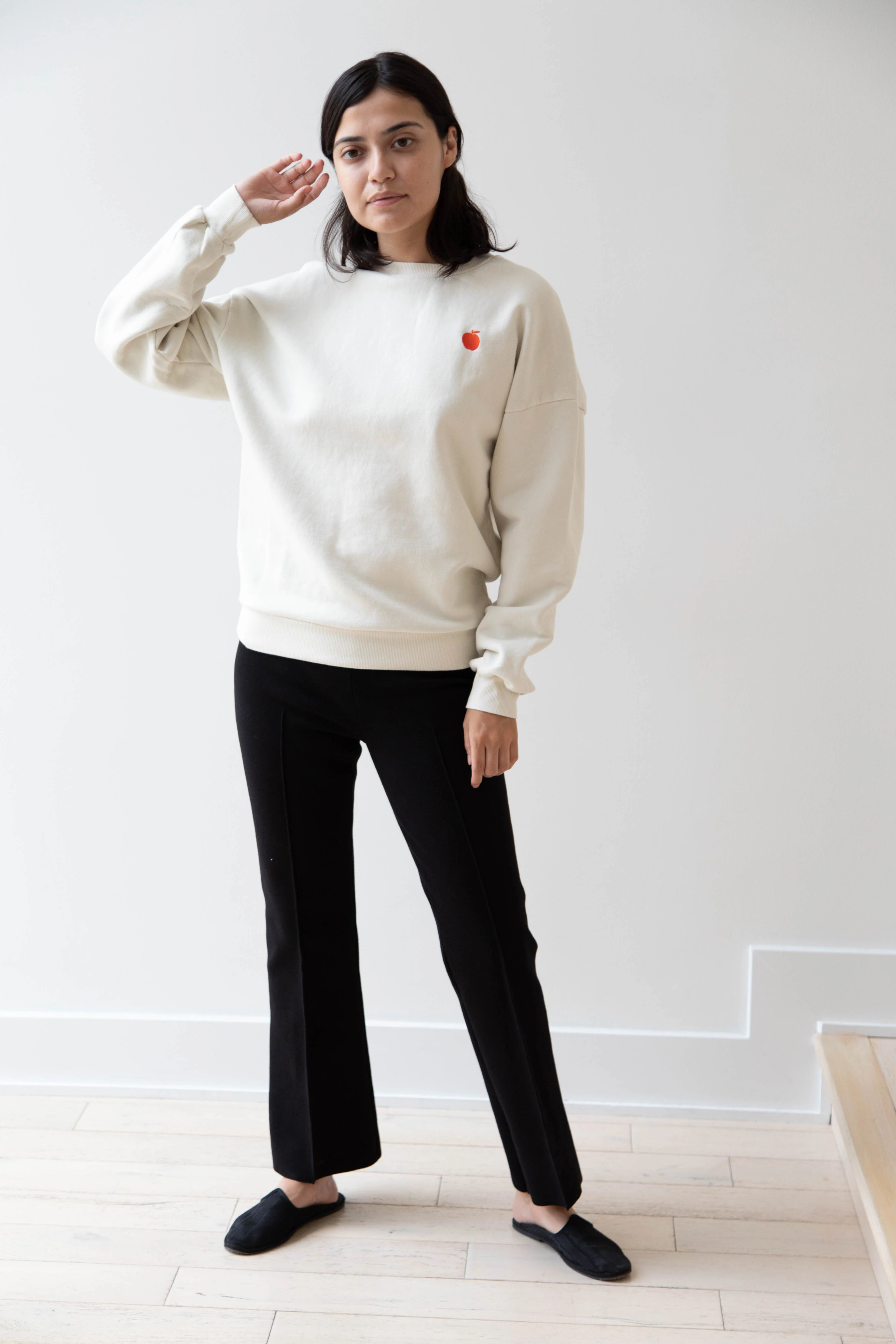 Bobo Choses | Relaxed Fit Apple Sweatshirt in Off White - Image 9