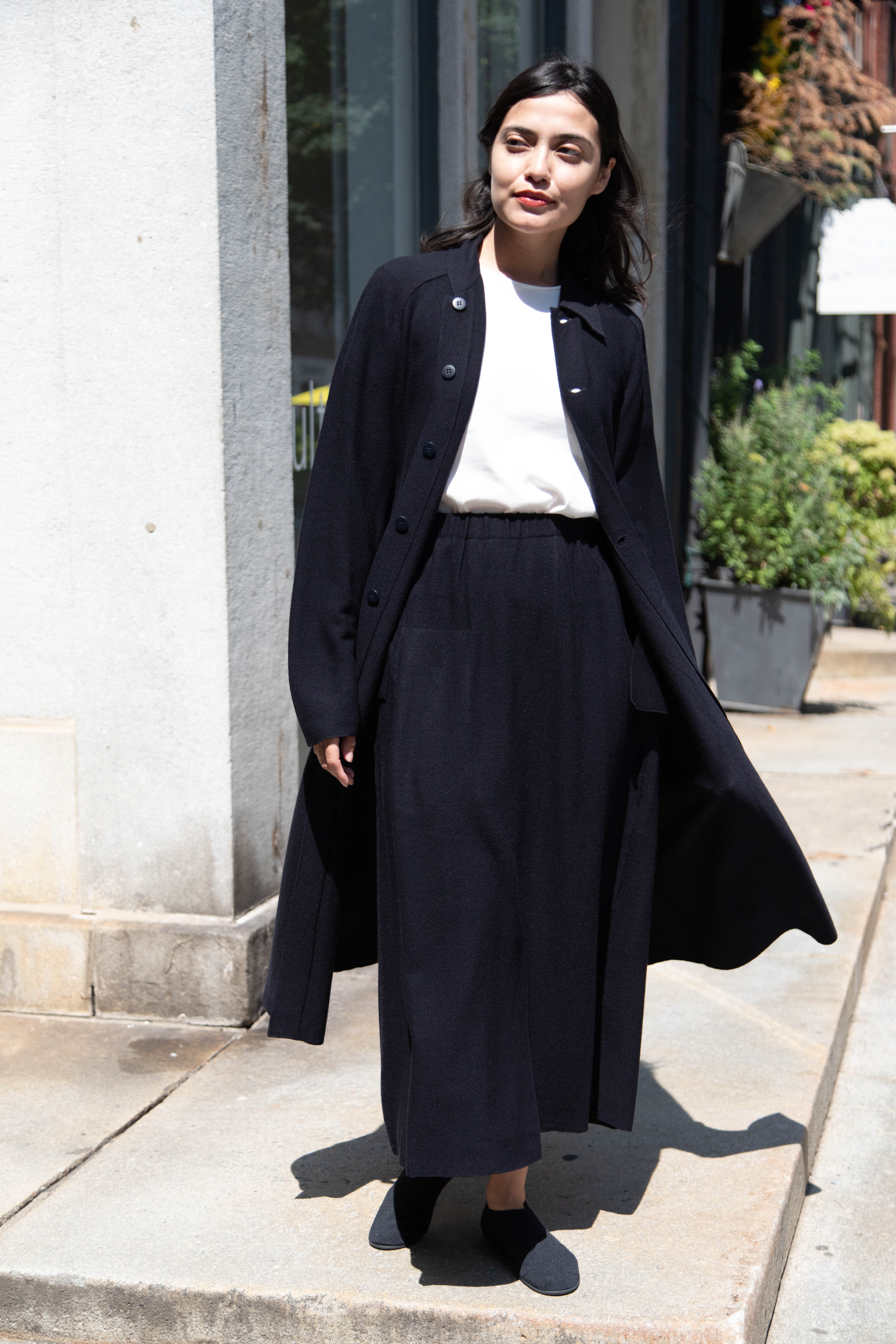 Boboutic | Lightweight Travel Skirt in Navy - Image 27