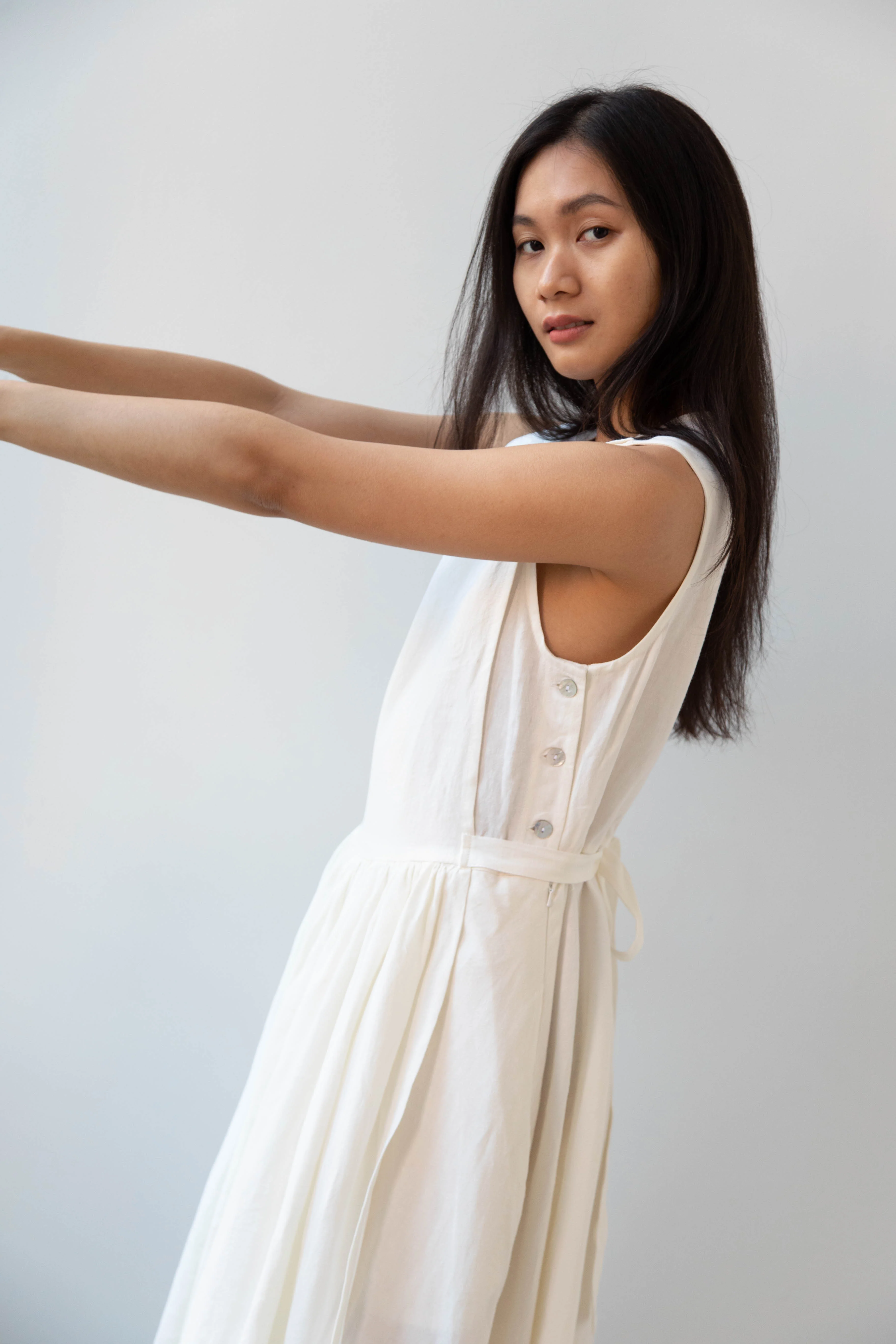 Cawley | Apron Dress in Ecru Linen - Image 18