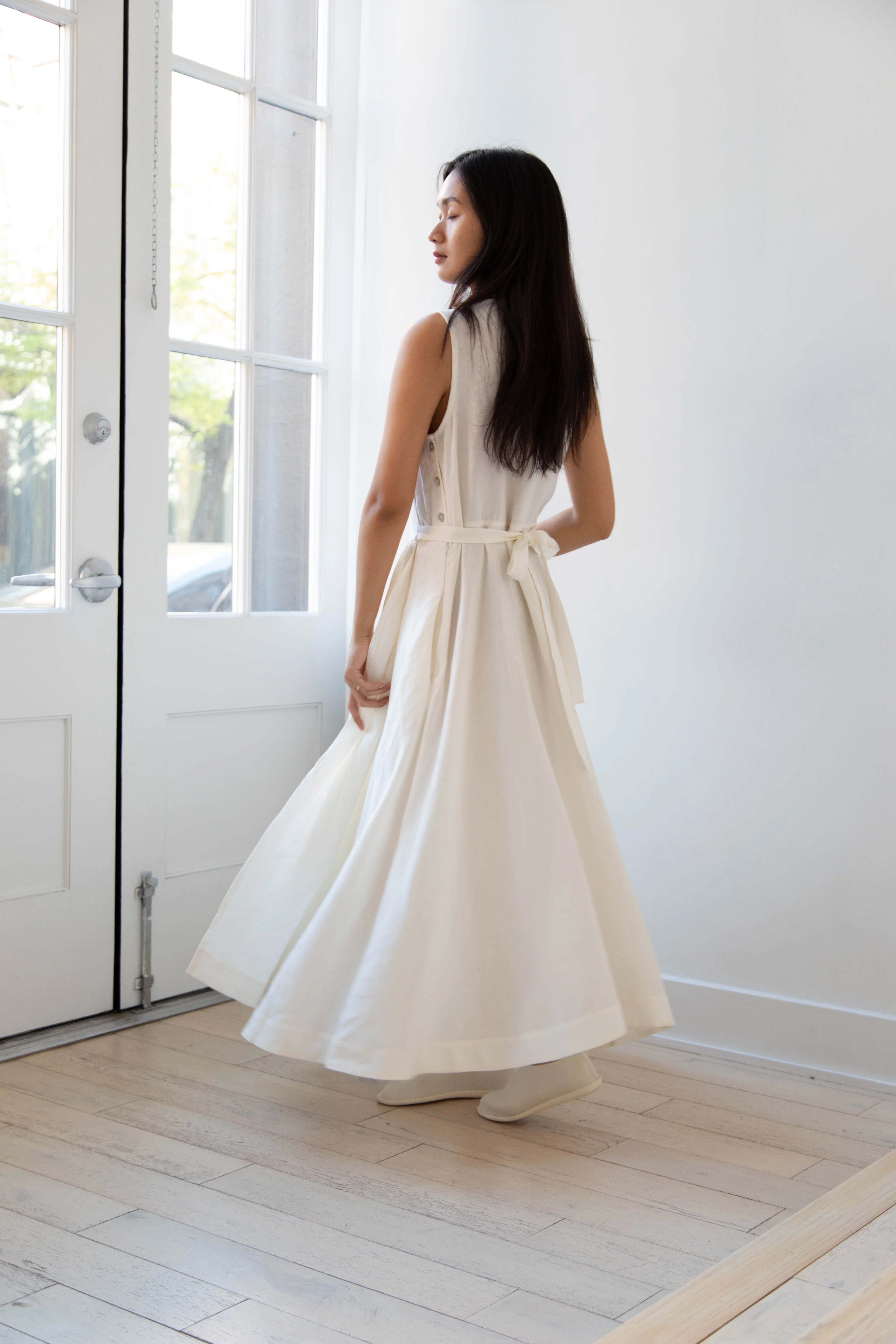 Cawley | Apron Dress in Ecru Linen - Image 21