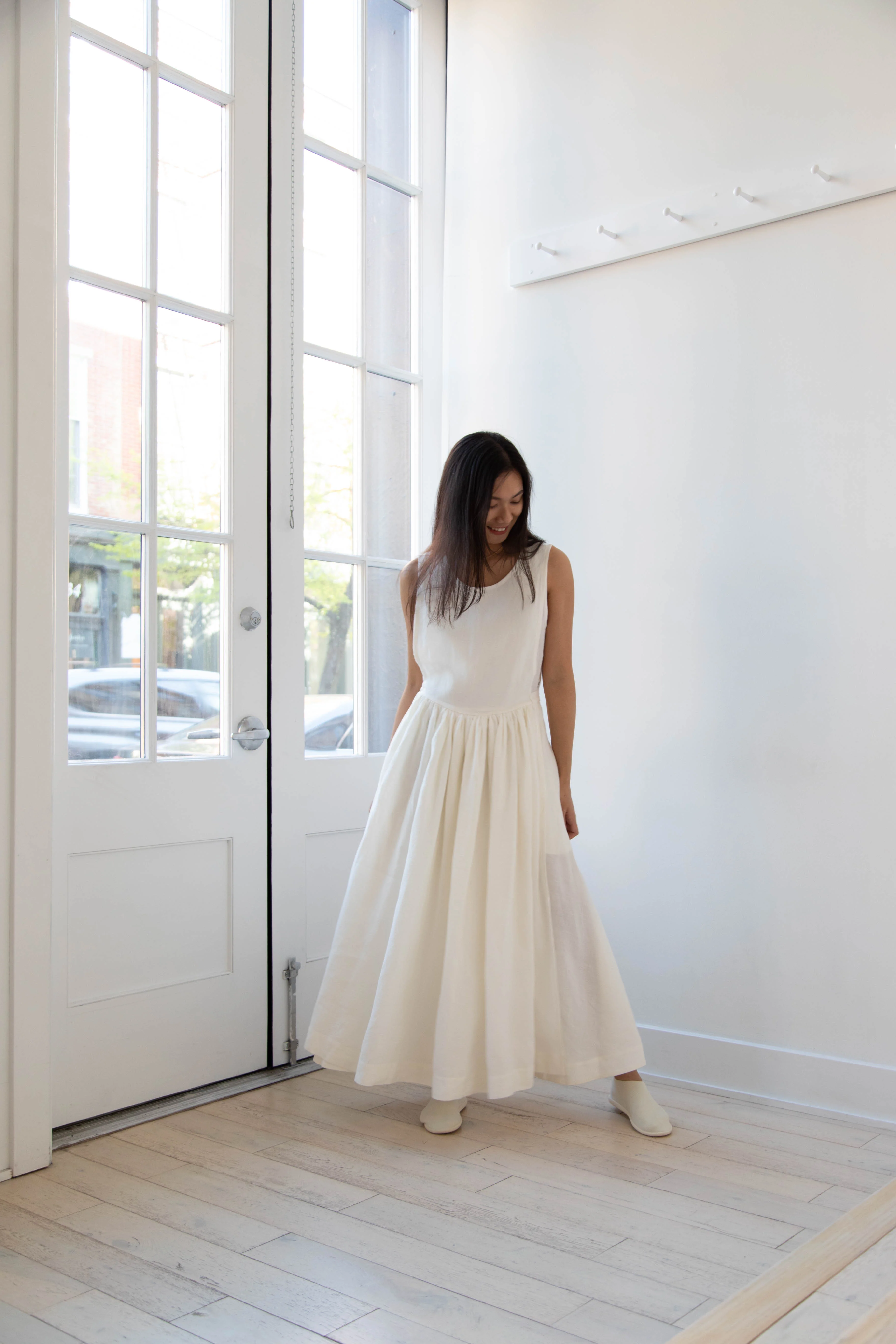Cawley | Apron Dress in Ecru Linen - Image 28