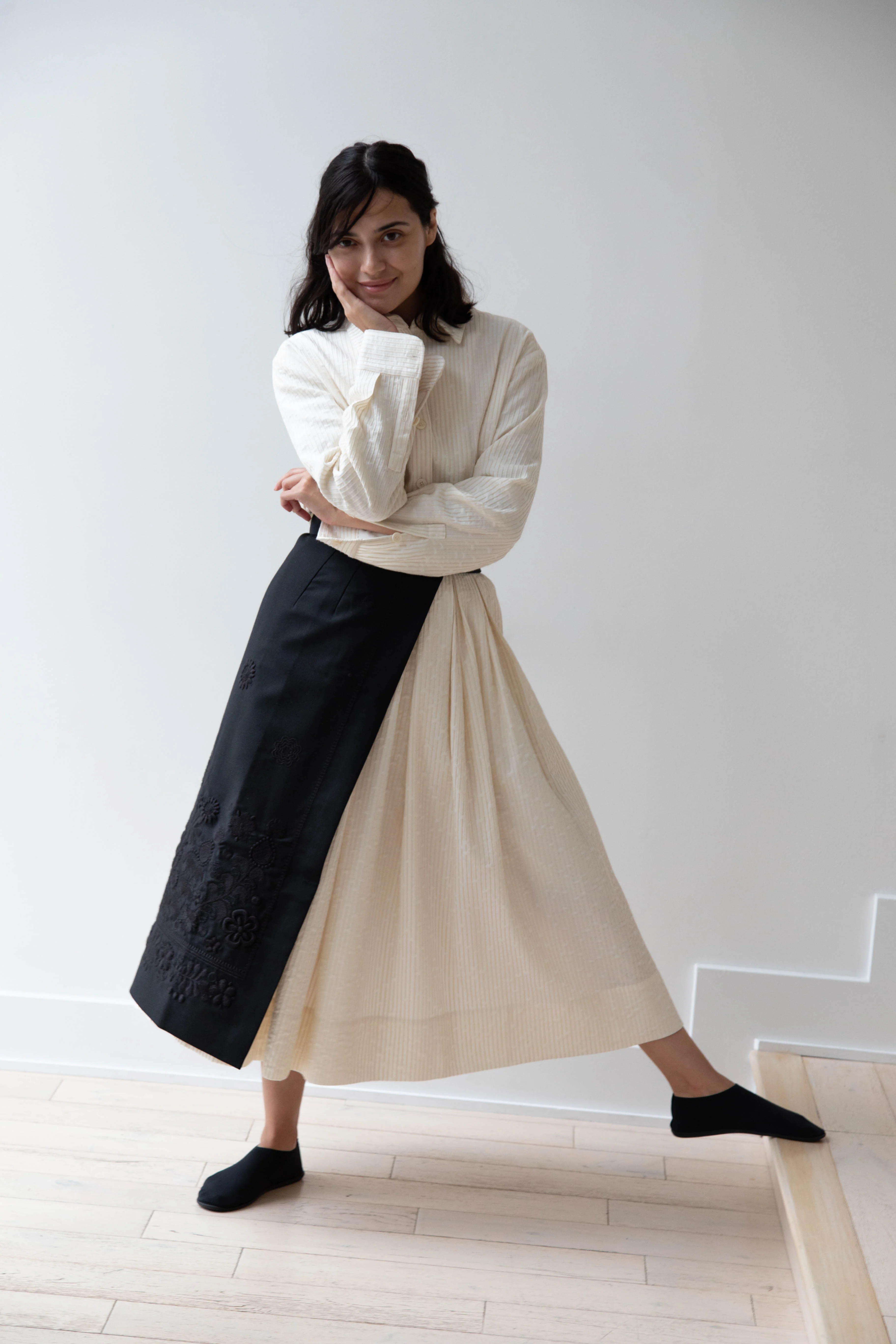Delegan | Embroidered Plakhta in Black - Image 36