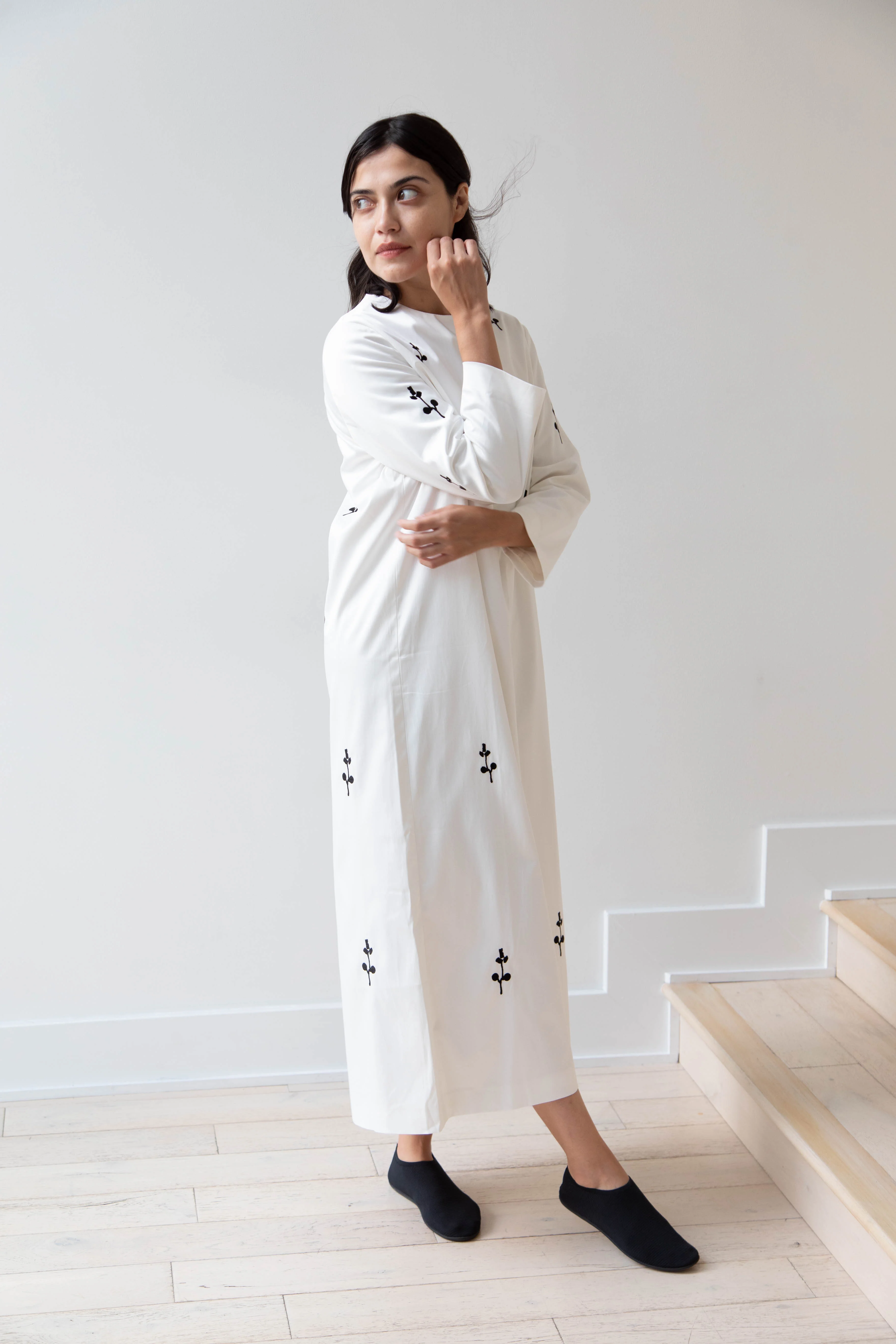 Delegan | Ivory Dress with Embroidery - Image 18