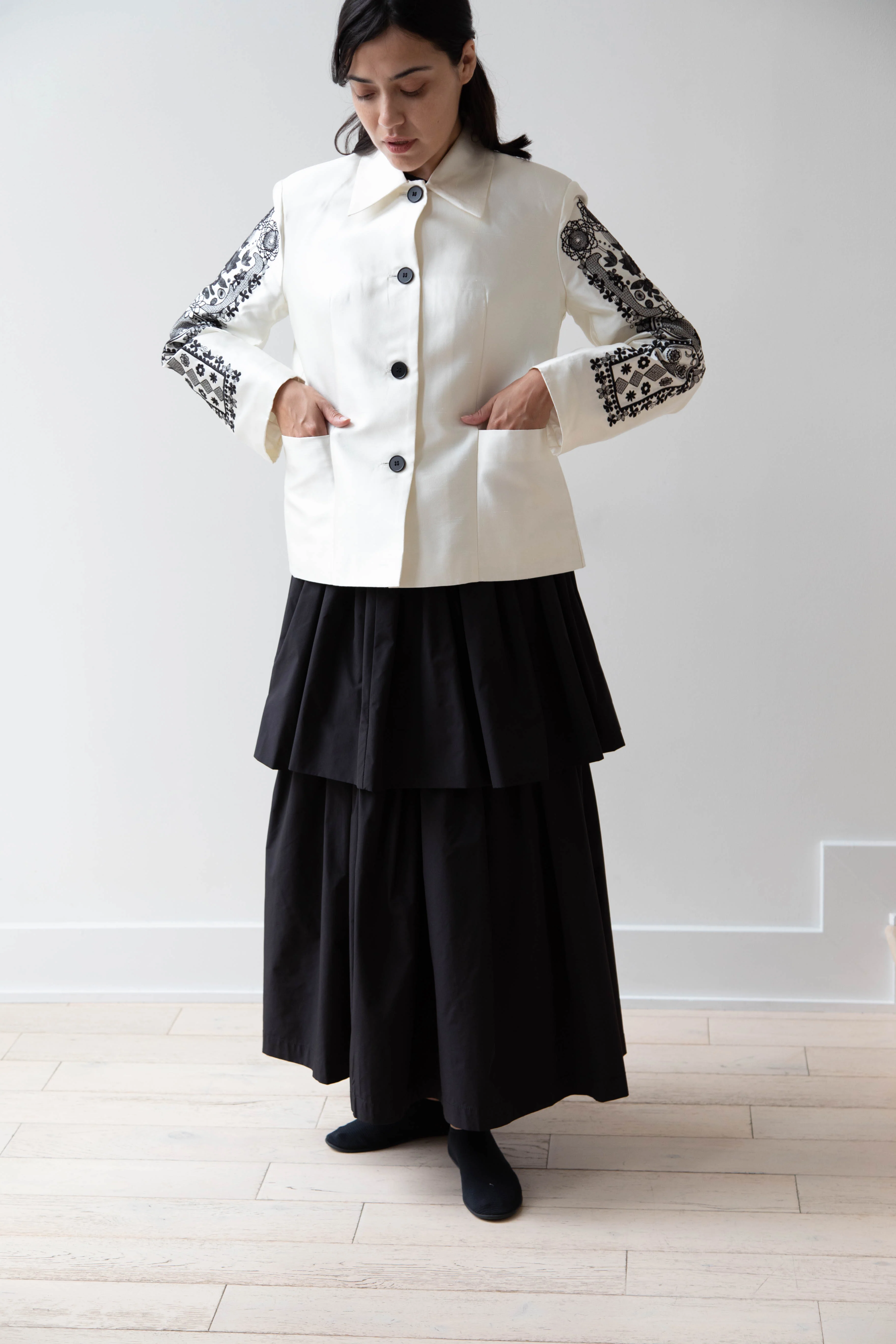 Delegan | Ivory Jacket with Embroidery - Image 34