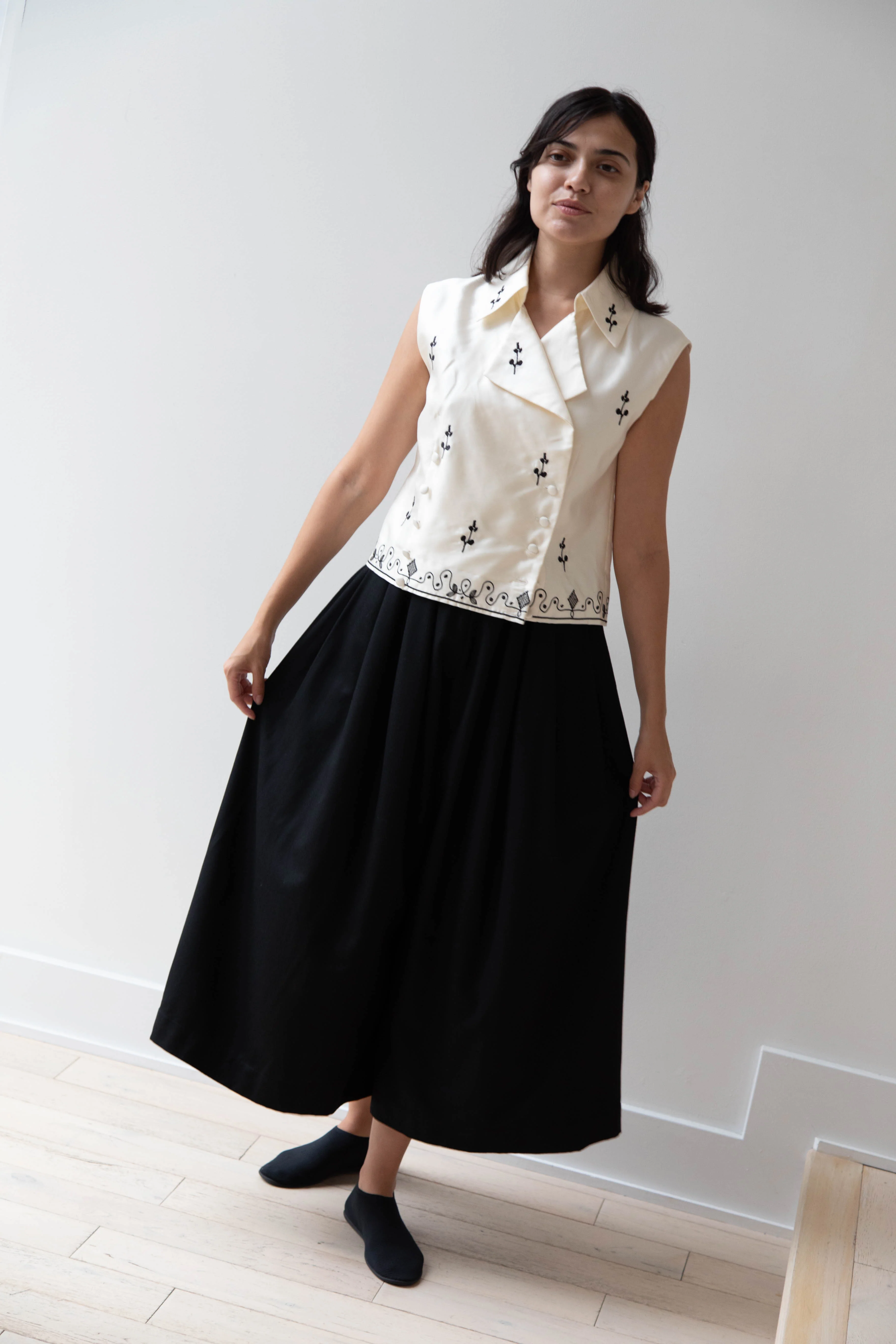 Delegan | Ivory Vest with Embroidery - Image 11