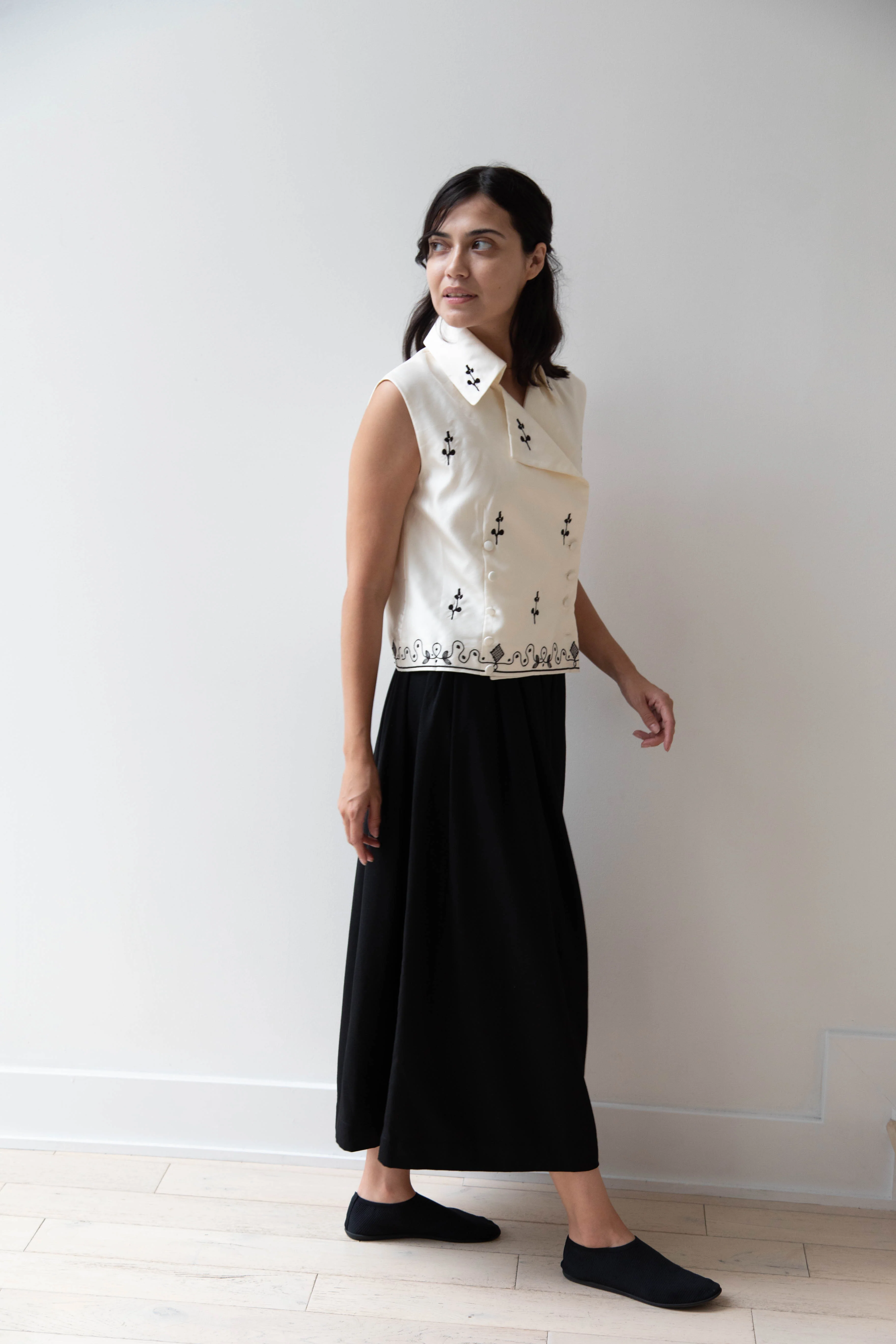 Delegan | Ivory Vest with Embroidery - Image 12